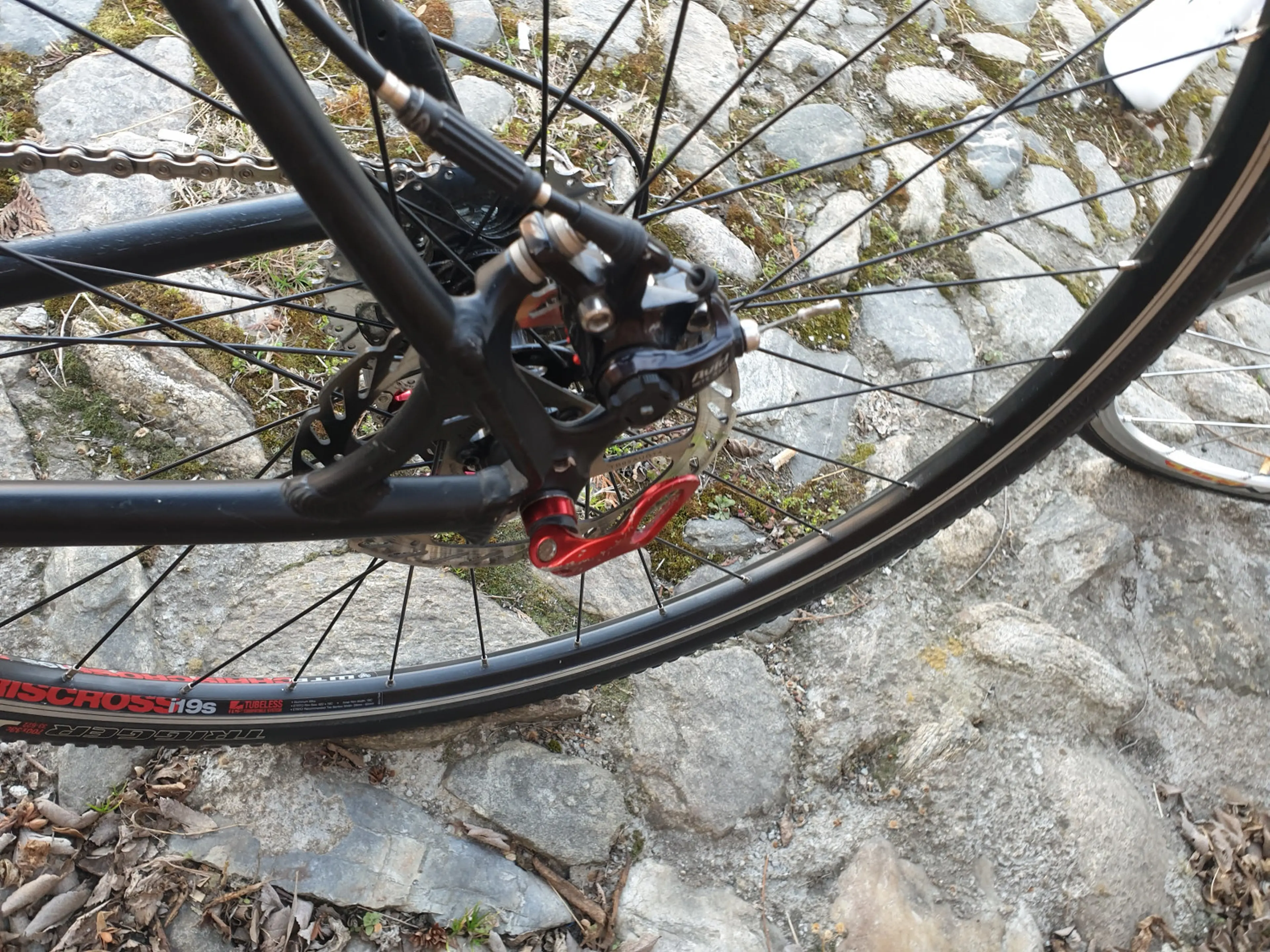 3. Bicicleta Gravel / Ciclocros Diamondback 53 cm Furca carbon
