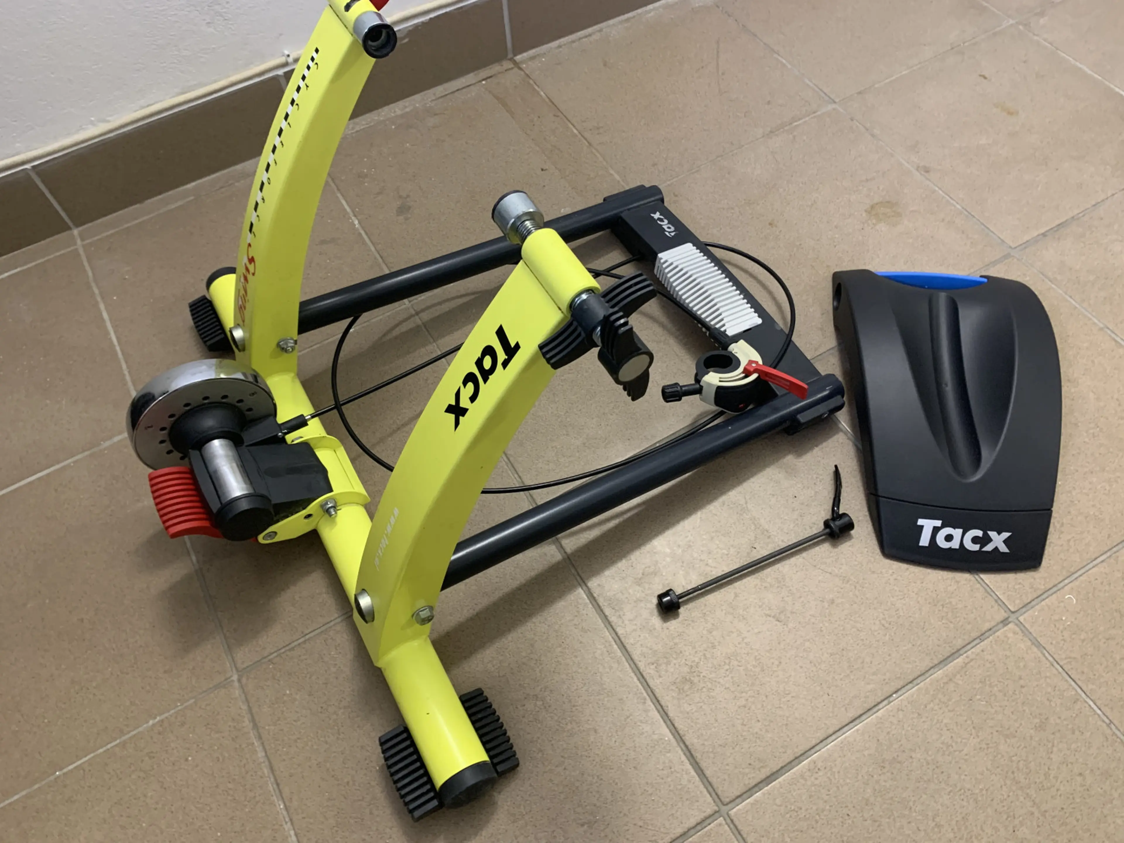 2. Cycling Home Trainer TACX Swing complet