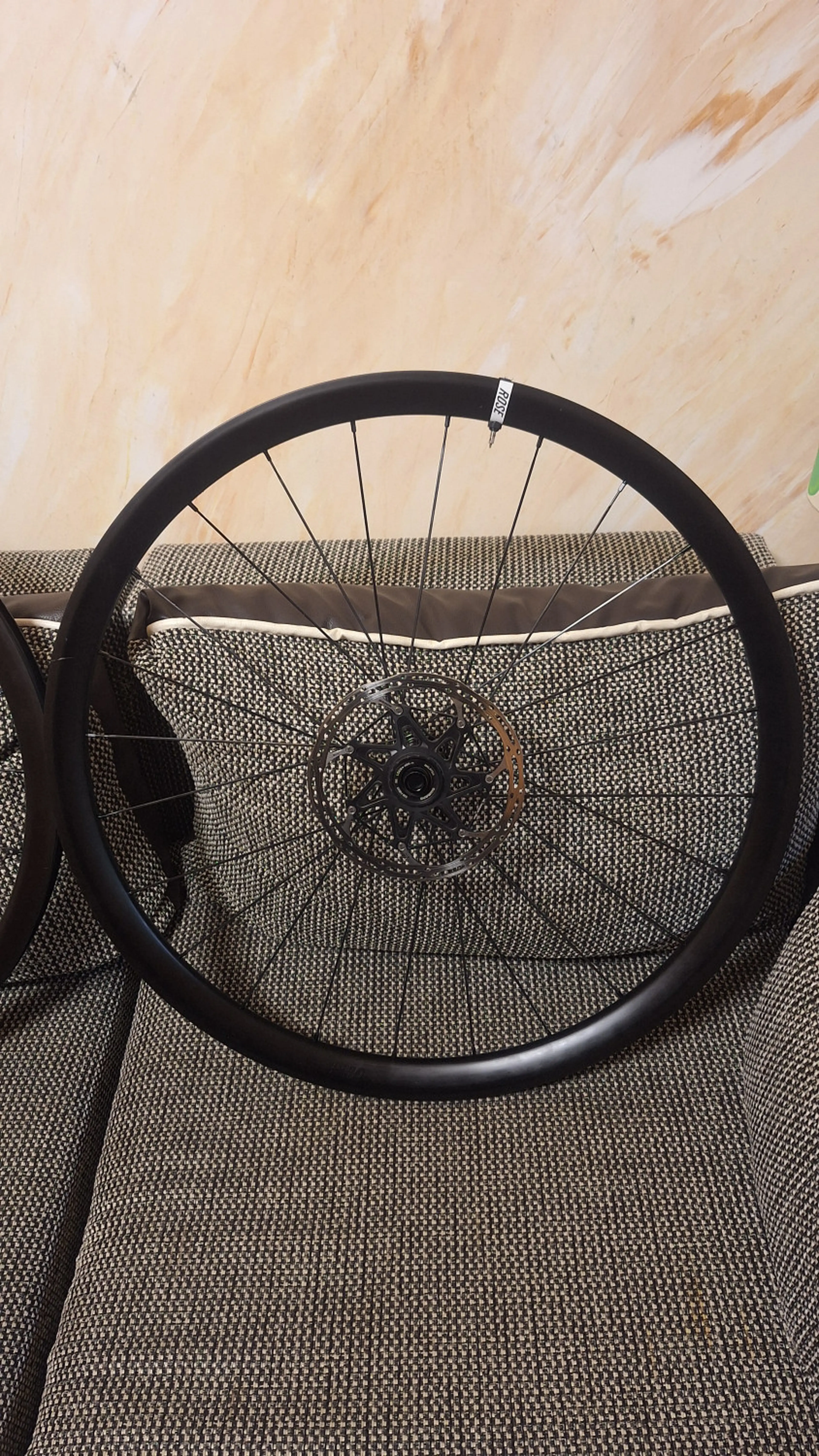 6. Roti gravel, cursiera, cyclocross Rose G-Thirty Disc Light 622x25C