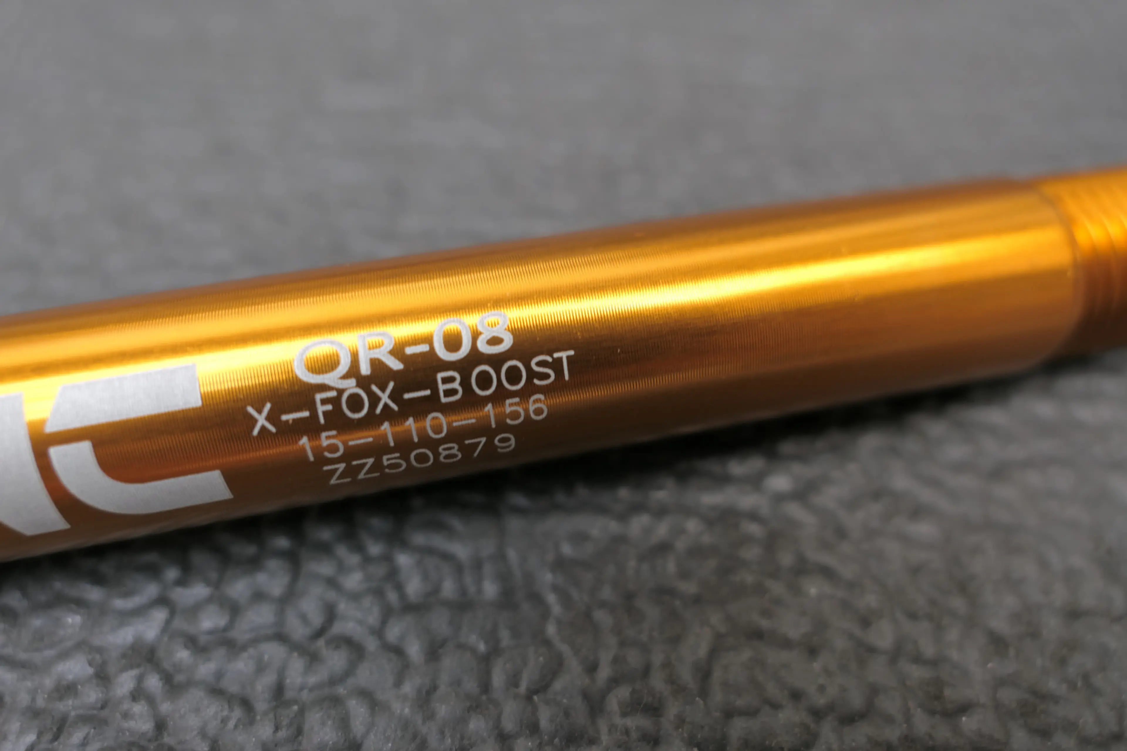 1. Ax furca Fox 15x110 mm
