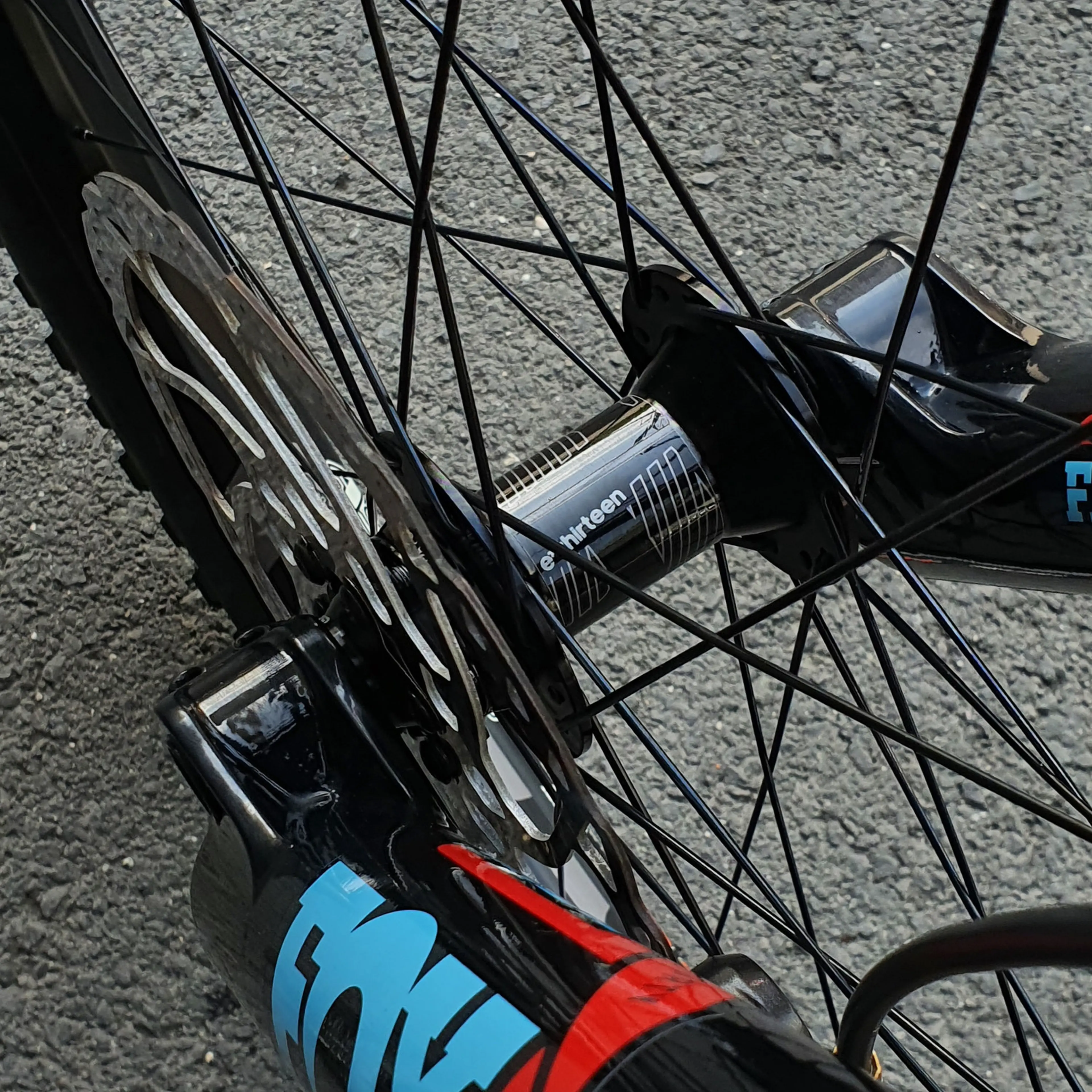 10. Bicicleta Mondraker Summum Carbon RR MX 2022