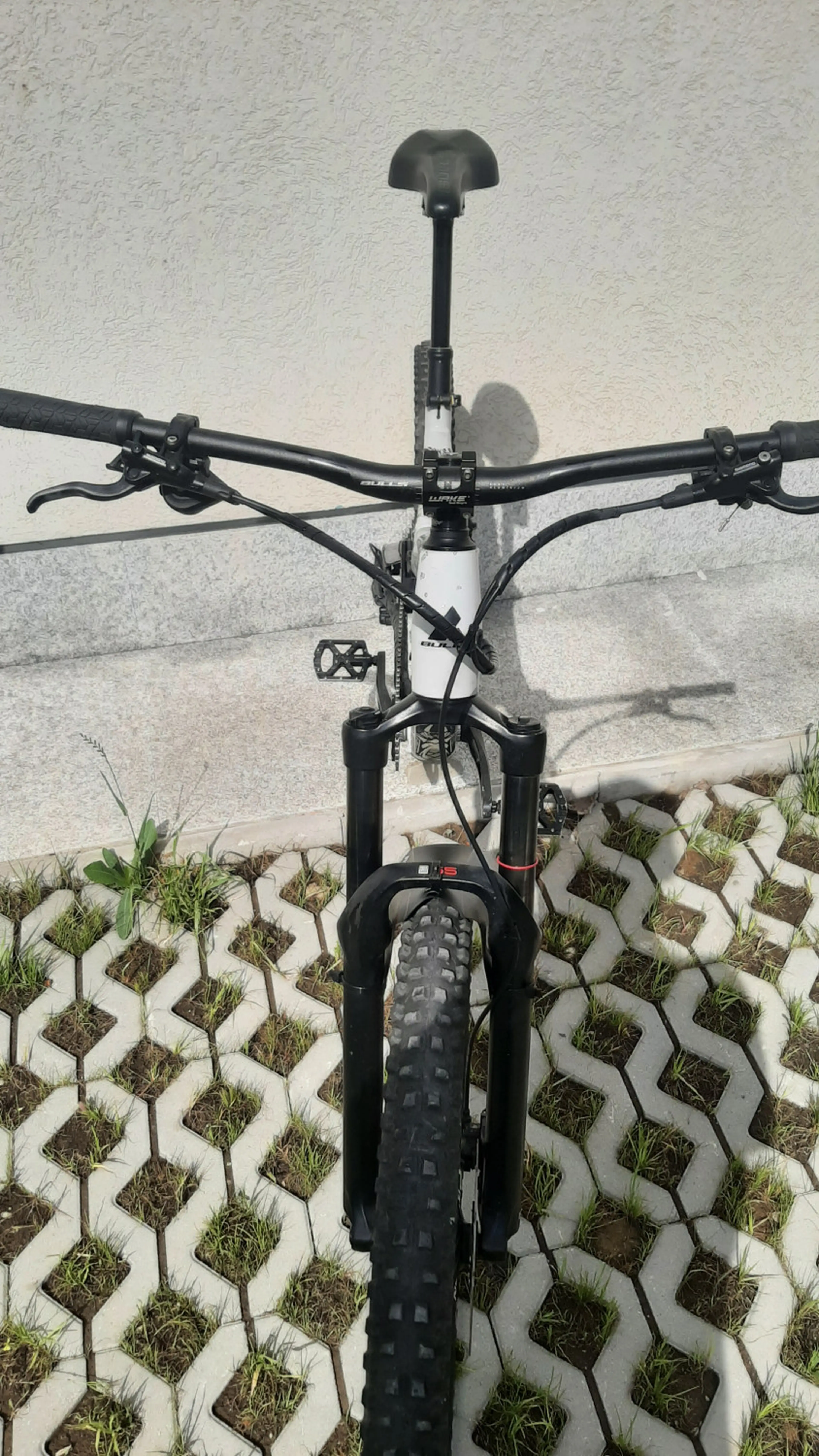 11. Bicicleta MTB M-L Bulls Copperhead FSX 2022