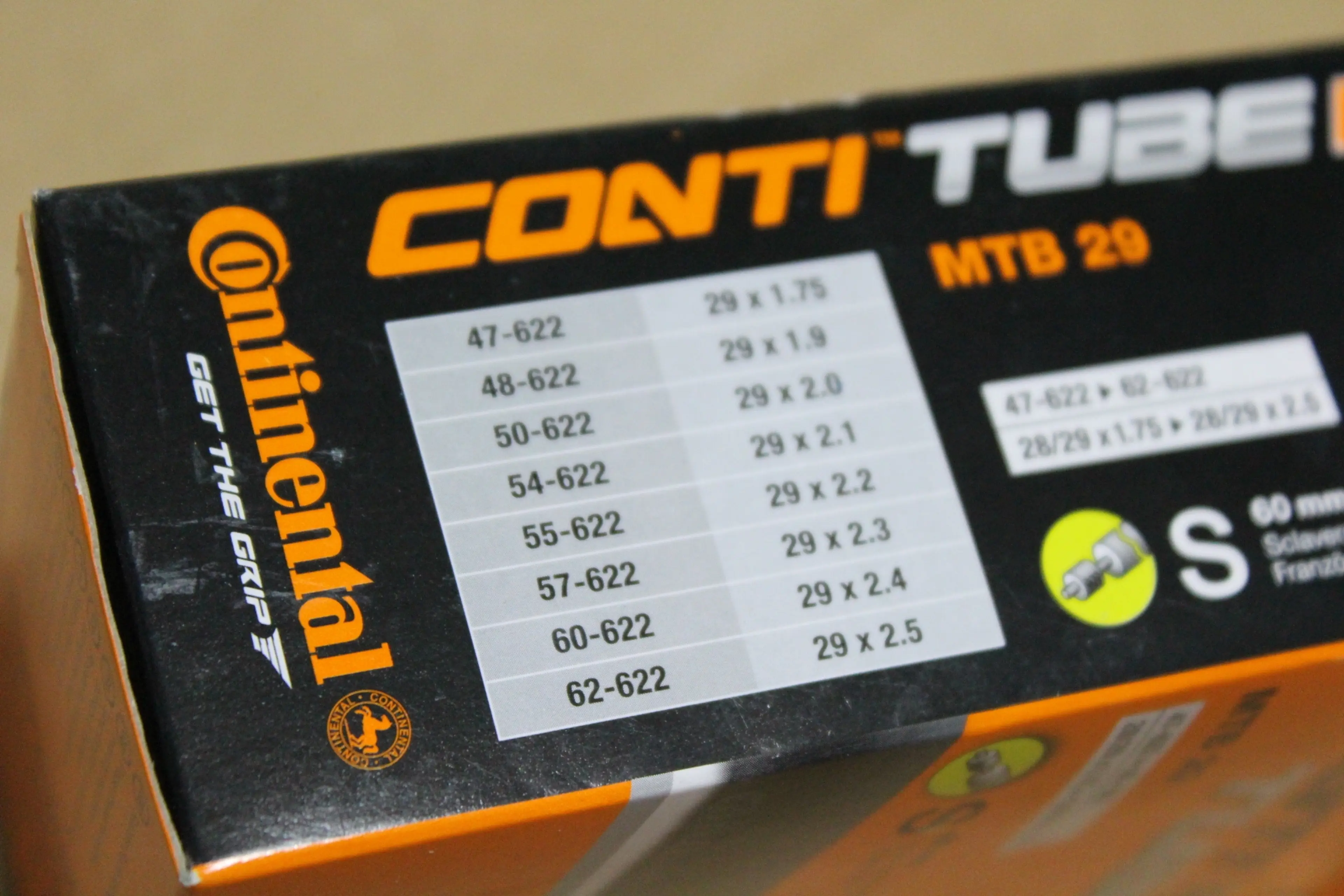 3. Continental Wide Tube 29x1.75-2.50 FV - S60mm