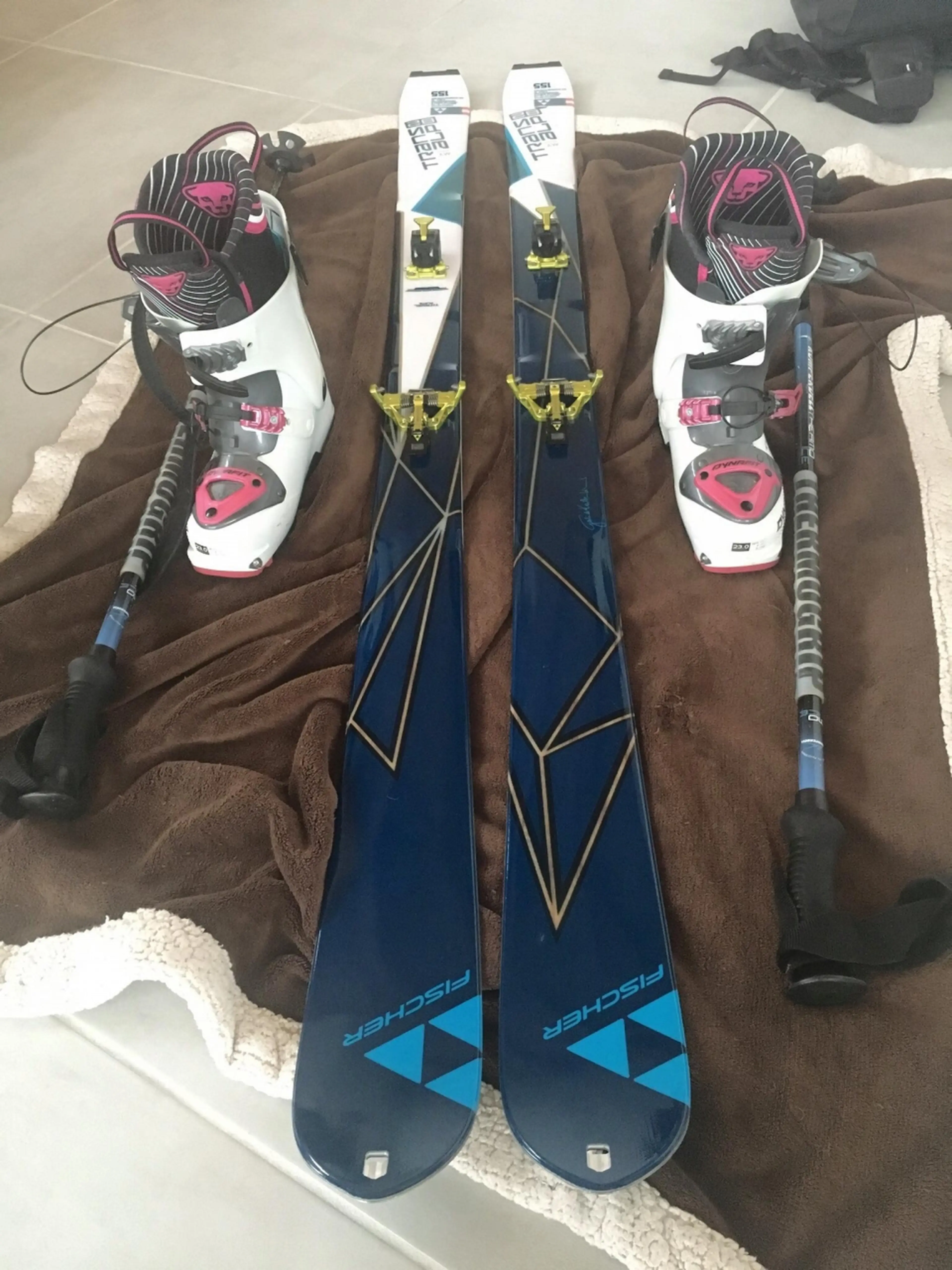 6. Echipament ski de tura