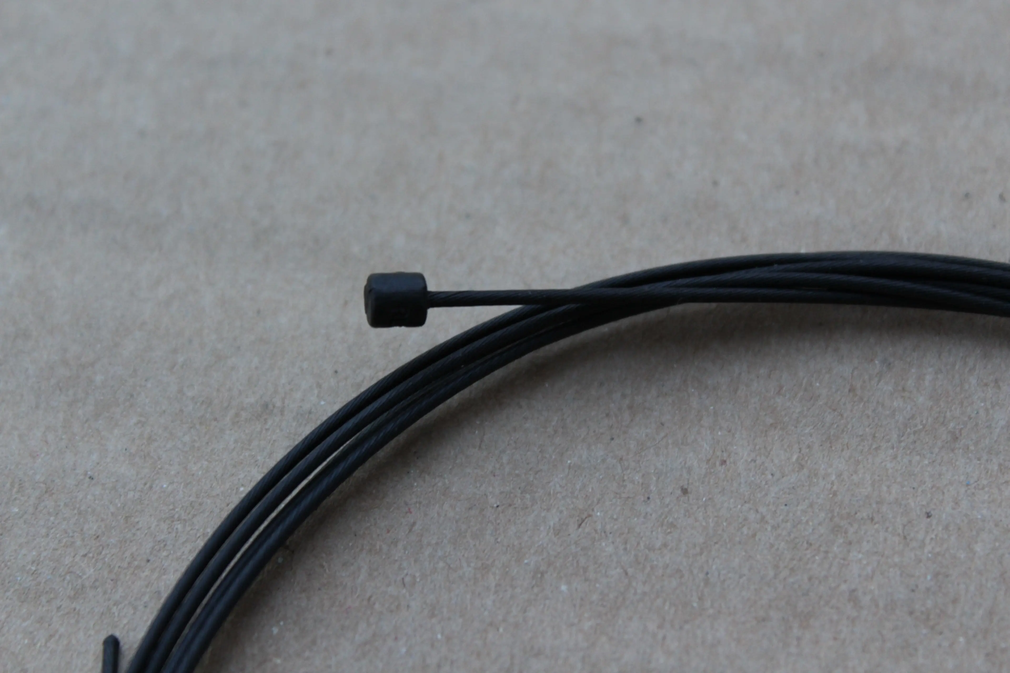 2. Dust teflon - cablu de transmisie 1.1 mm inox 1500mm