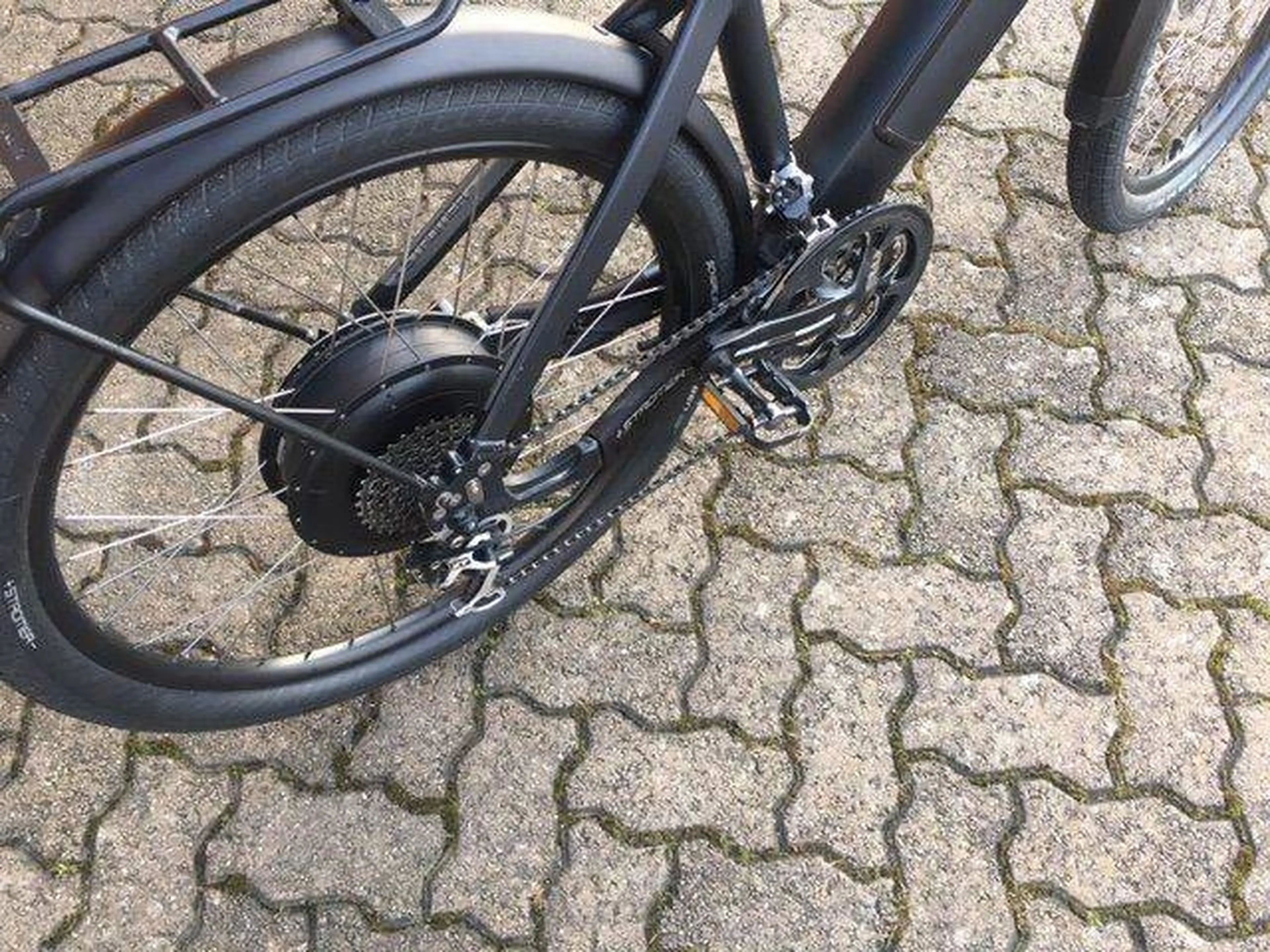 2. E-Bike Stromer ST1 negru de platină