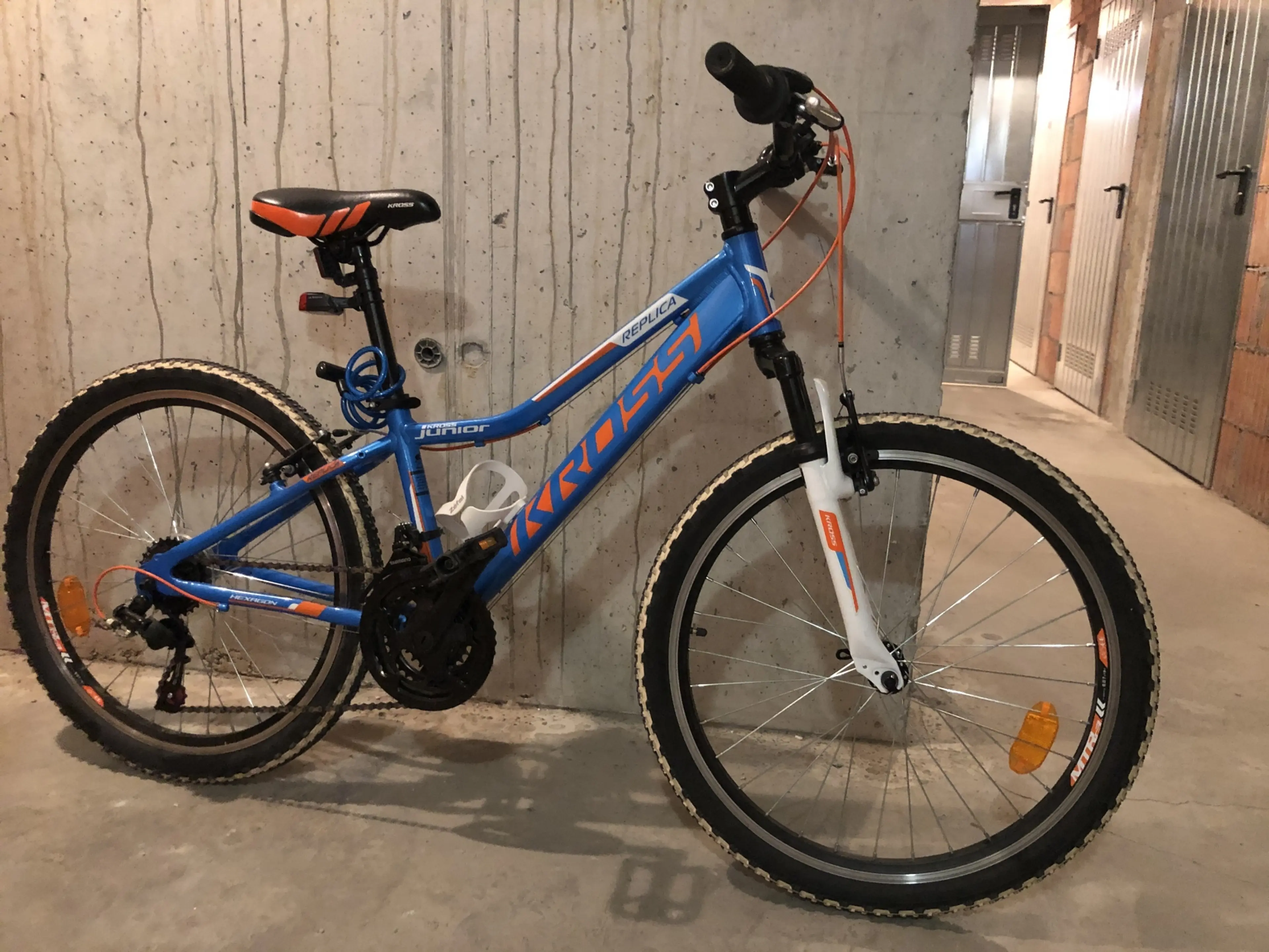 1. Bicicleta 24” Kross Hexagon Junior