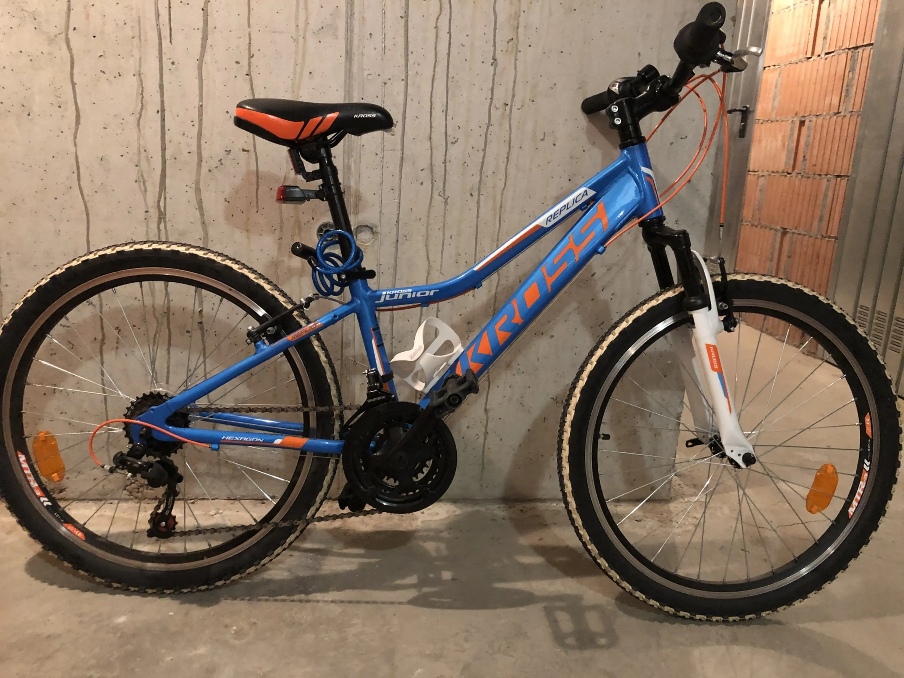 2. Bicicleta 24” Kross Hexagon Junior