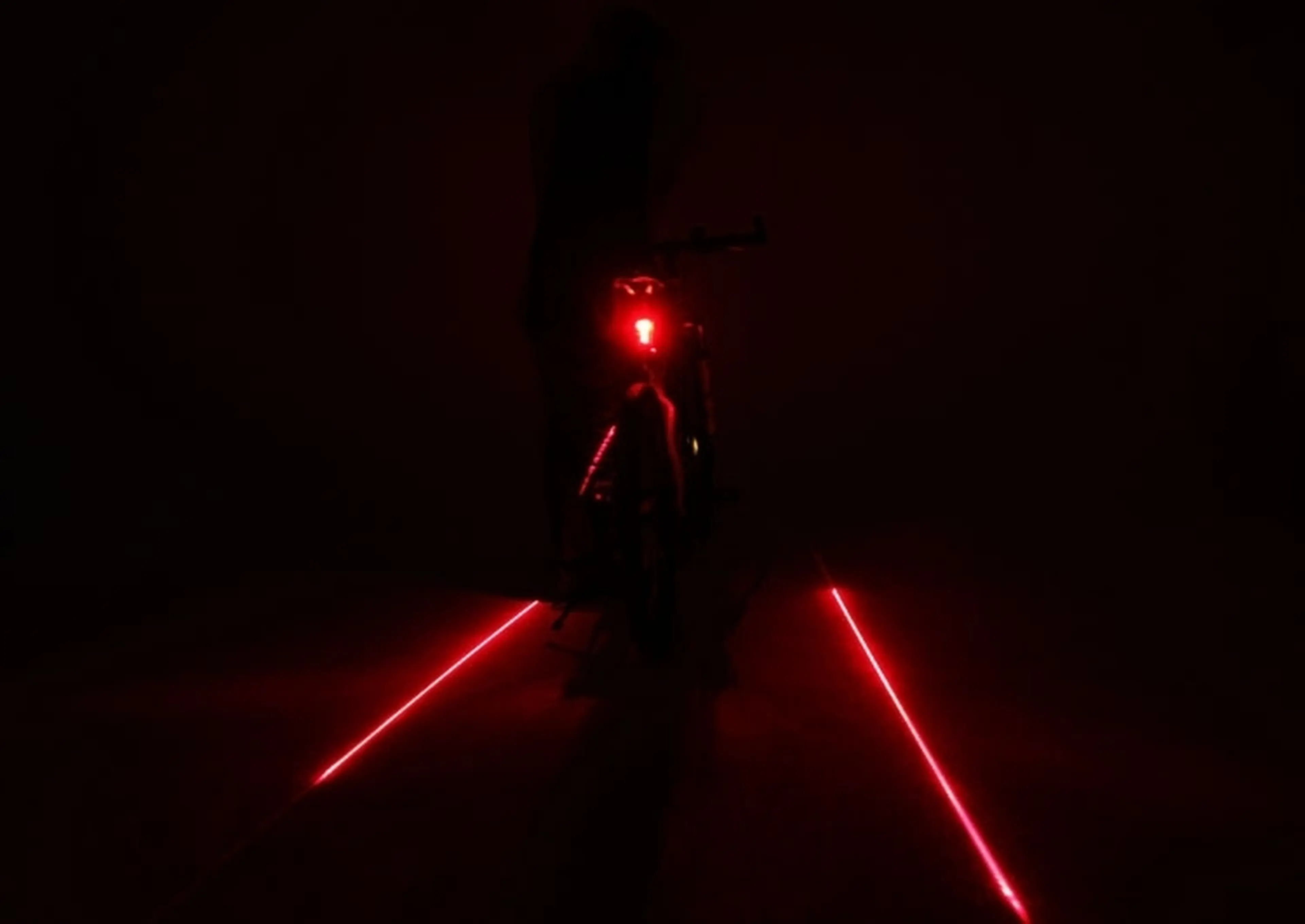 Image Stop mic bicicleta 2 raze LASER si 5 LED-uri rosii