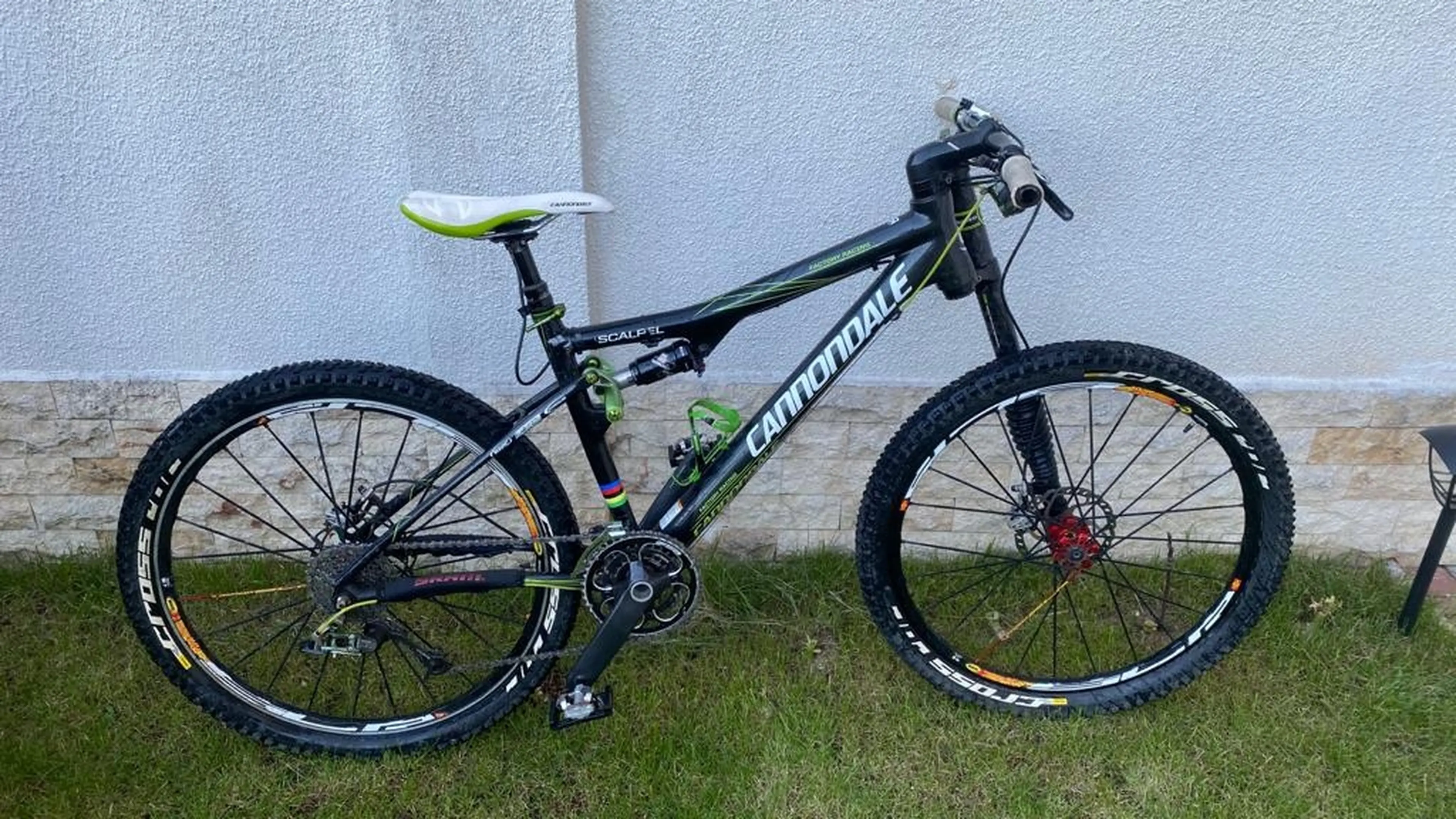 5. ***Cannondale Scalpel cross country,full suspension cadru carbon