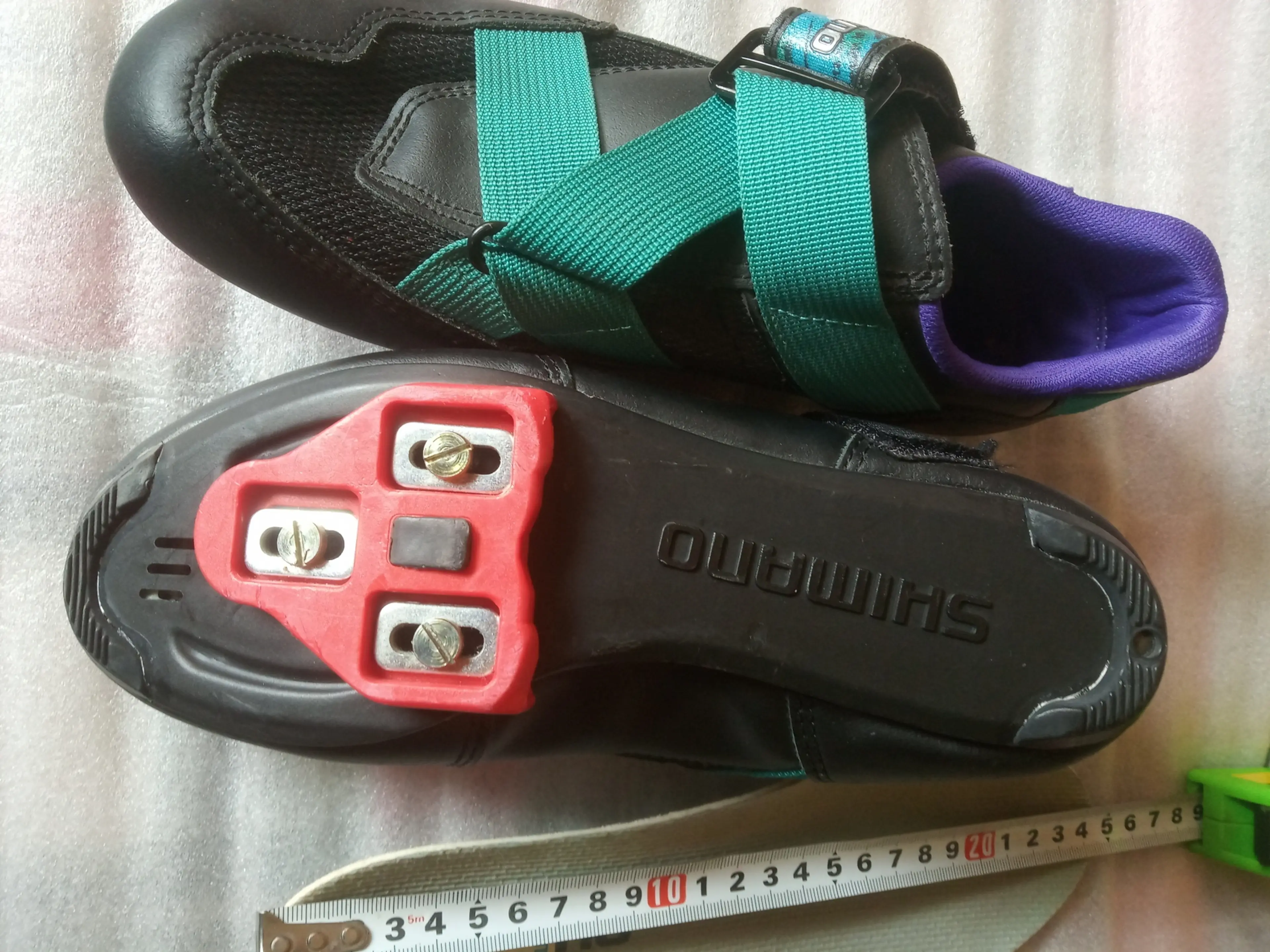 2. Shimano SH R070 pantofi bici noi, Nr. 39( 24,5cm), cu placute sosea