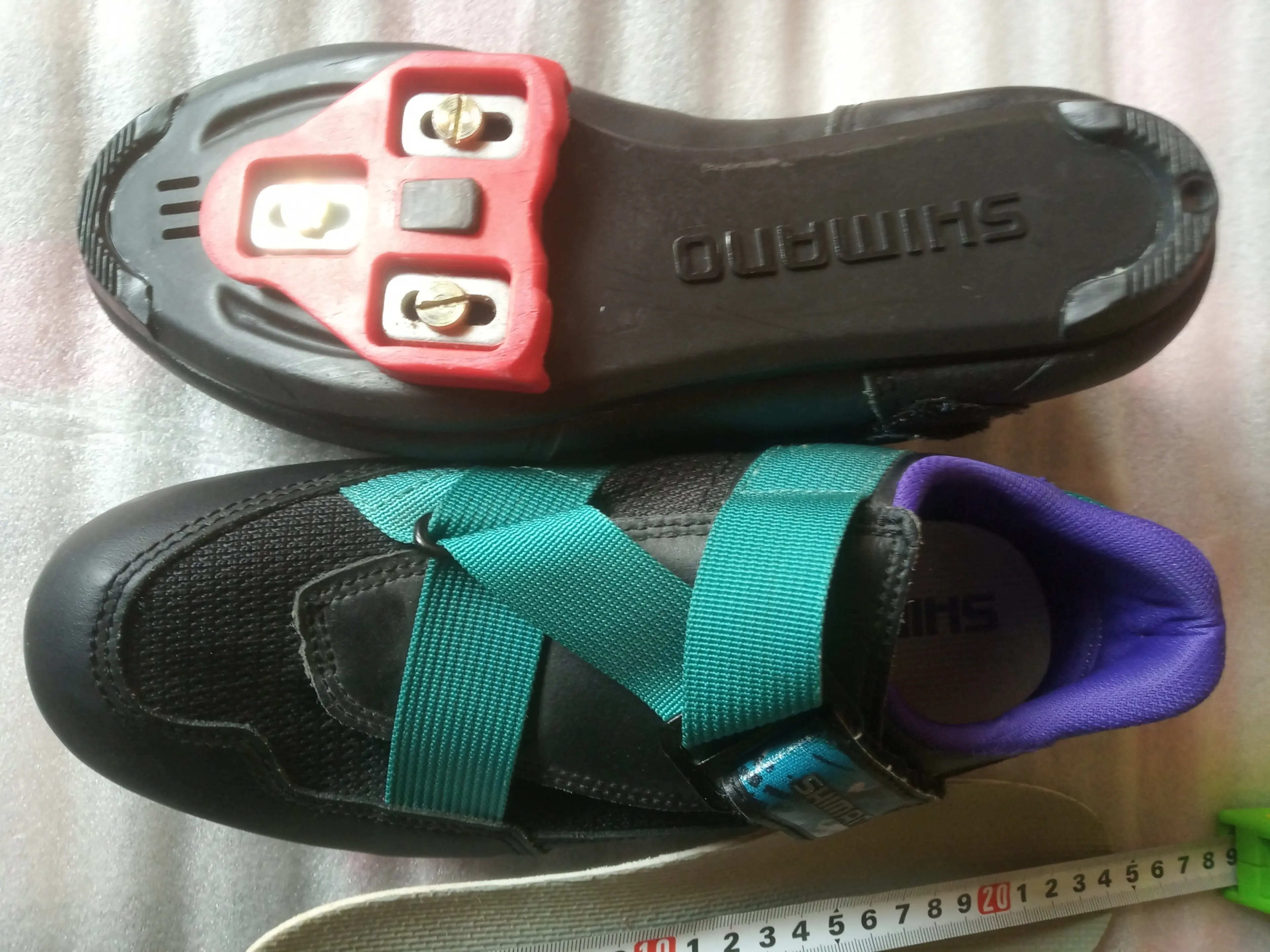 3. Shimano SH R070 pantofi bici noi, Nr. 39( 24,5cm), cu placute sosea