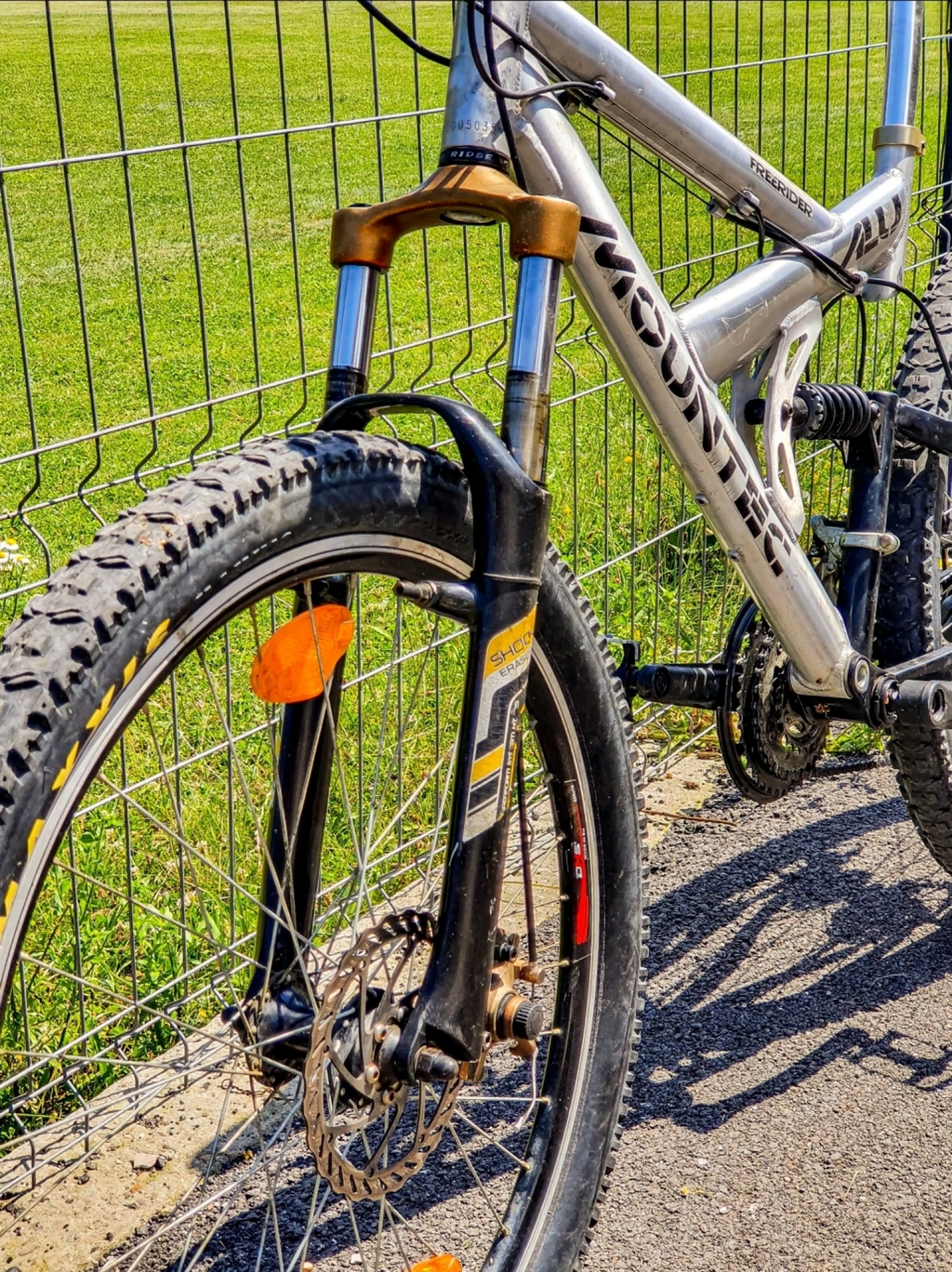 Image Vând bicicleta MTB Mountec (german edition)