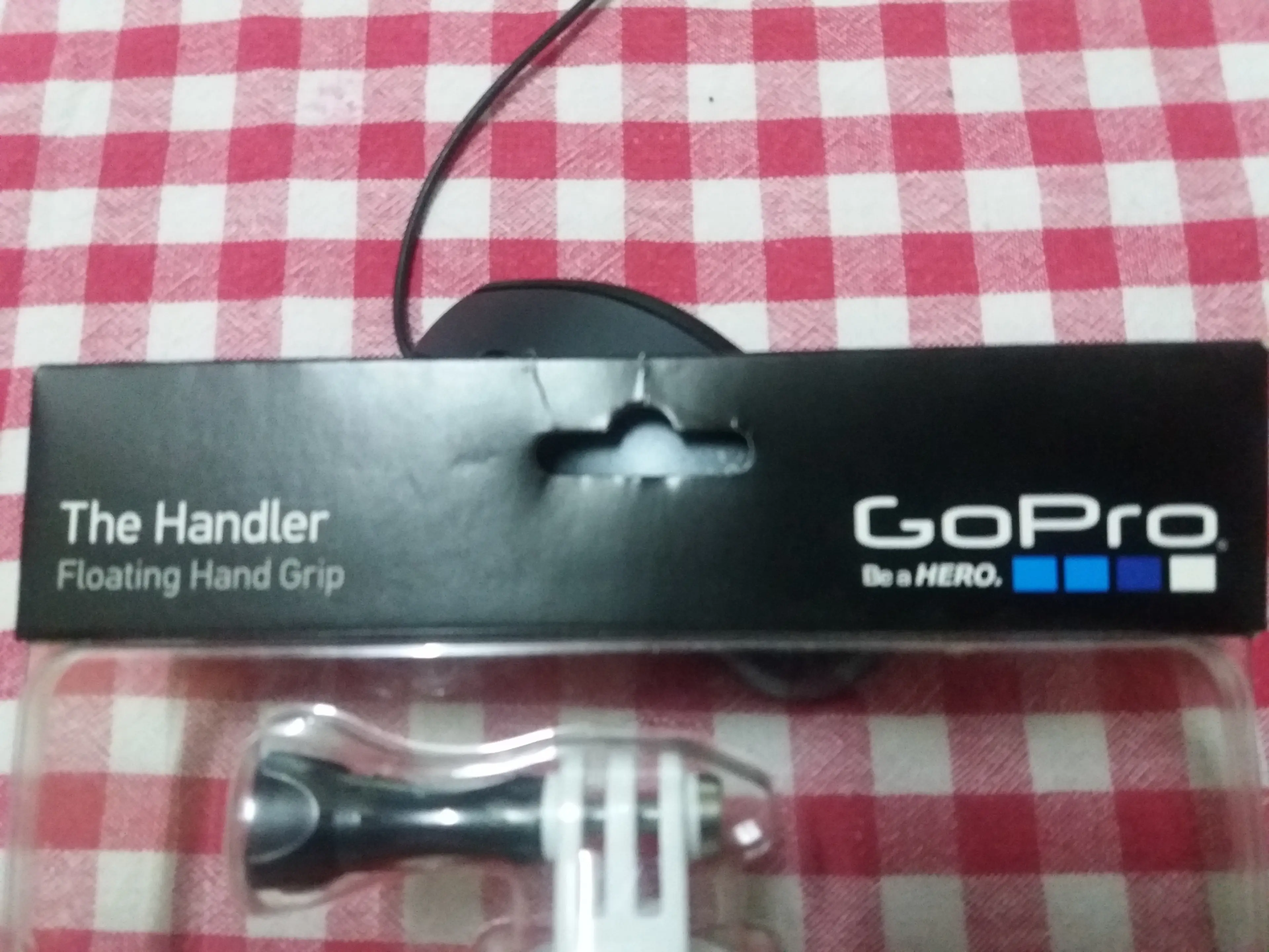 2. GoPro - The Handler Floating Hand Grip - maner plutitor + cheie desfacut surub