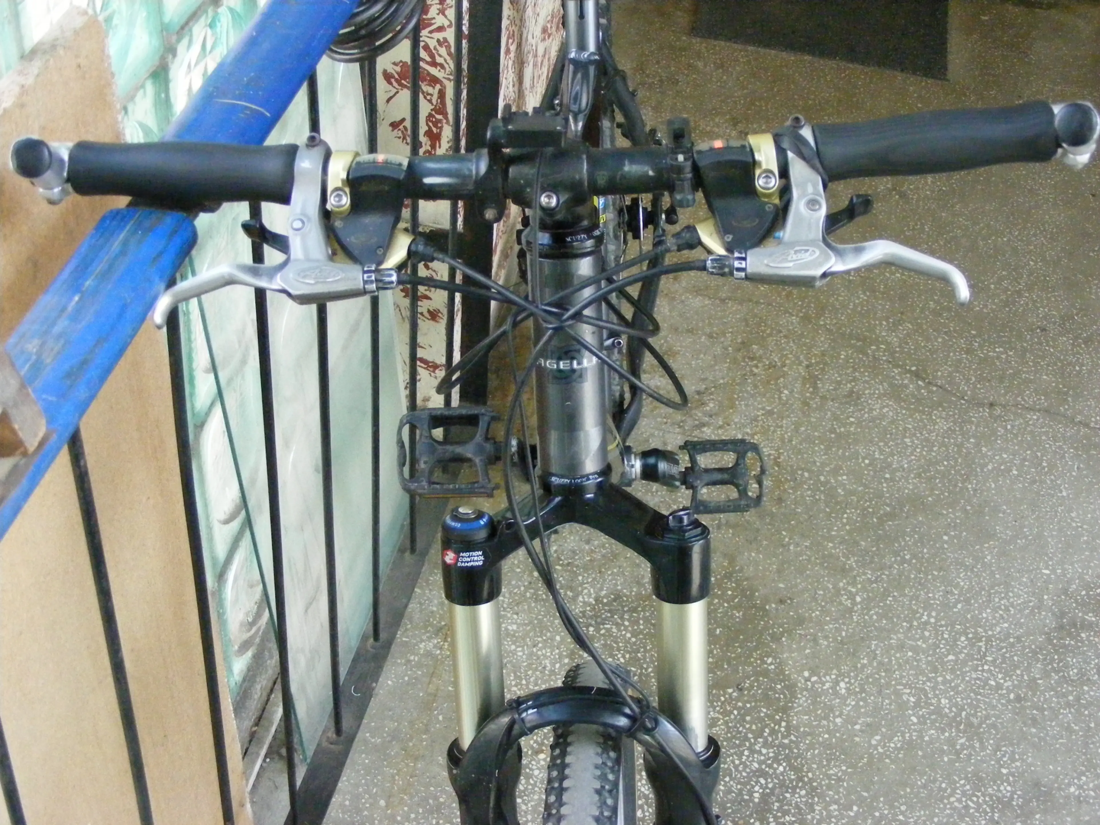 9. Mountain bike Magellan crux
