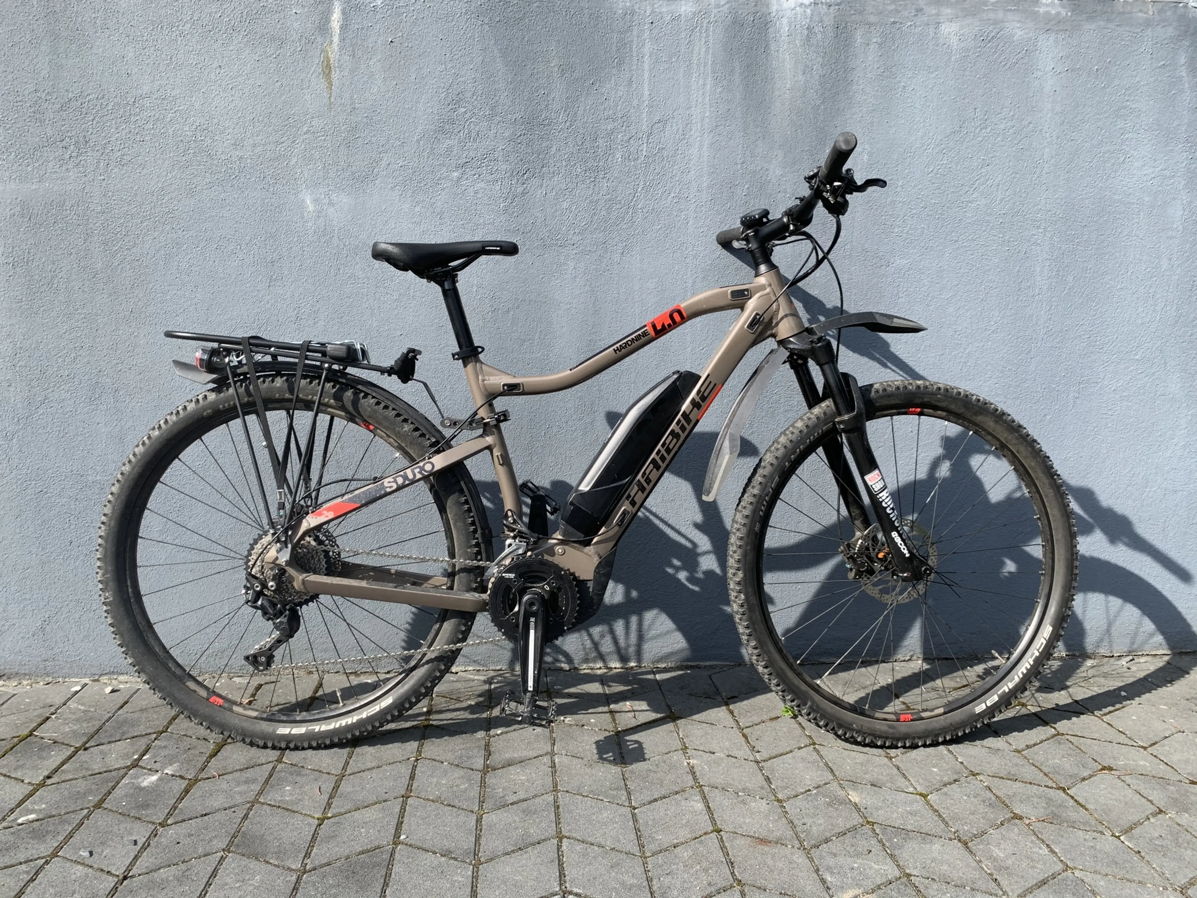 1. E-bike Haibike SDURO HardNine 4.0 500Wh 20-G Deore 2020 YSTS sand/red/black size
