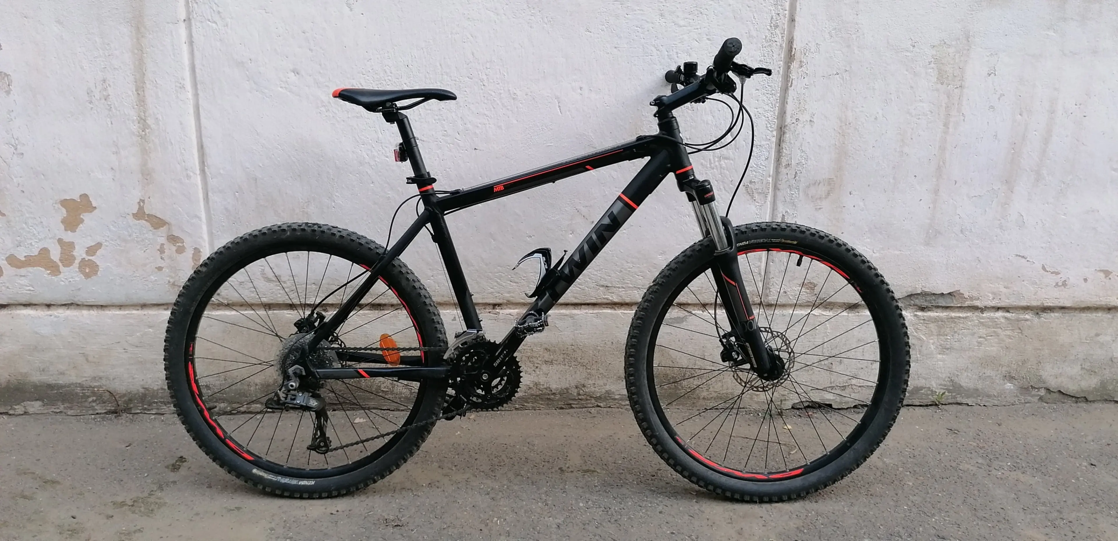 2. Bicicleta RockRider 540