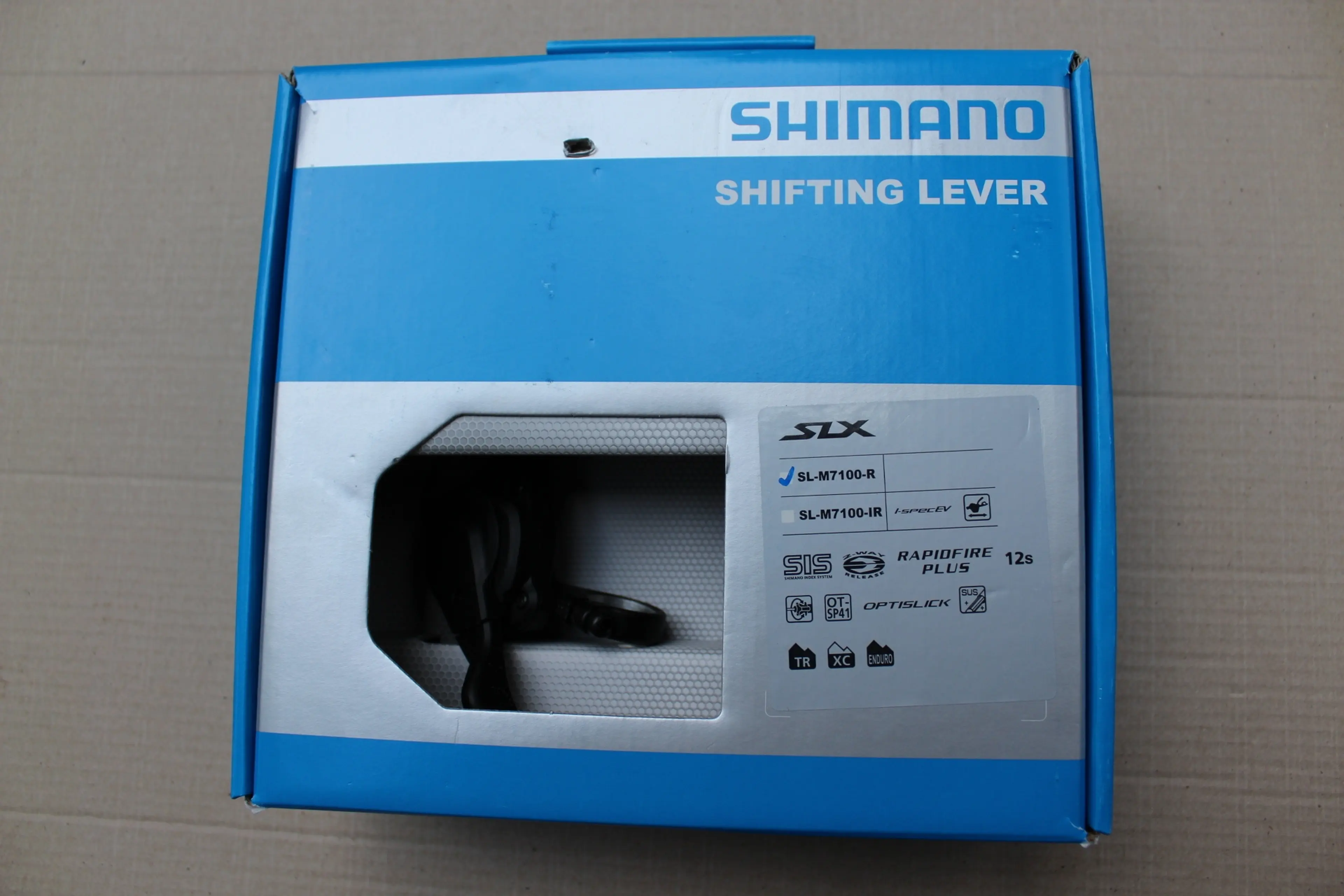 9. Shimano maneta dreapta(spate) cu colier SLX SL-M7100 12vit.
