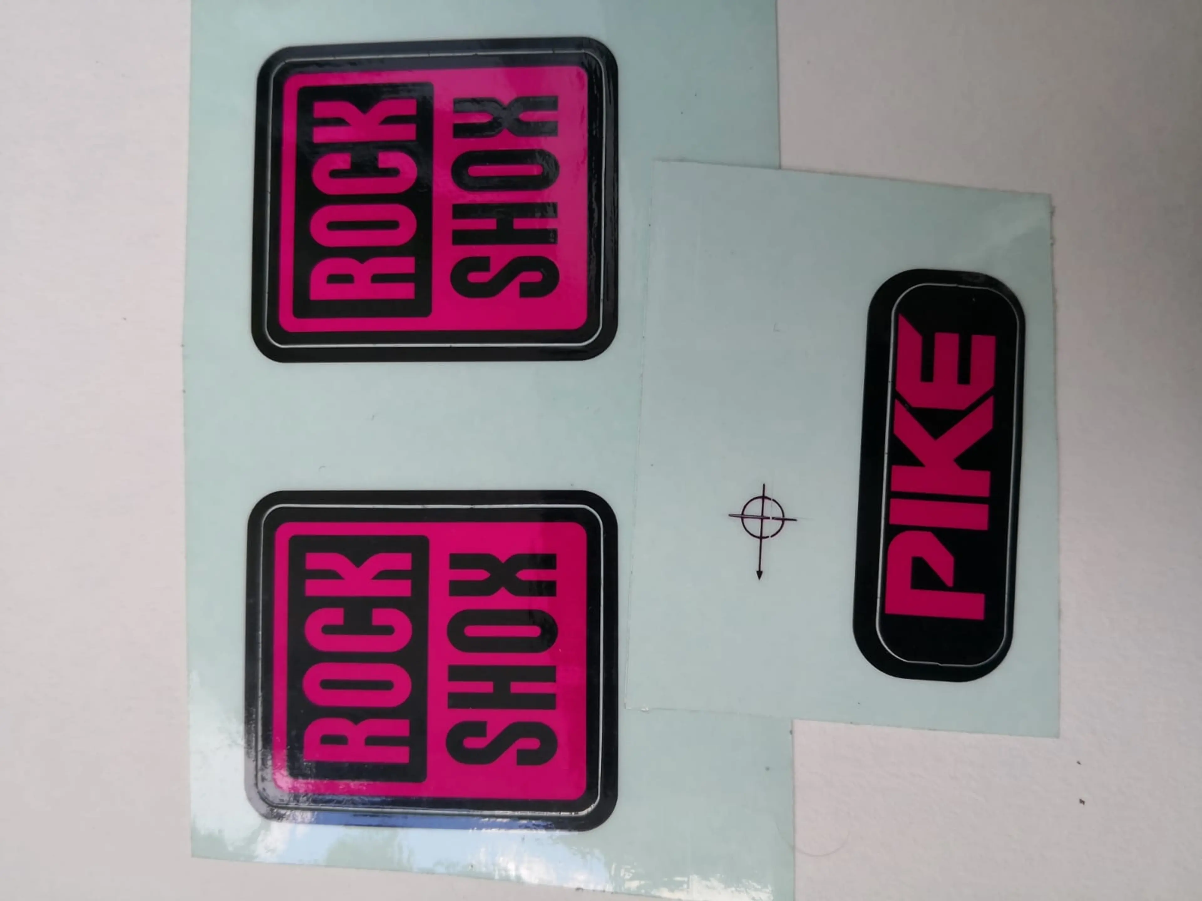3. SET 2  Stickere / abtibilduri  ROCK SHOX  ORIGINALE !