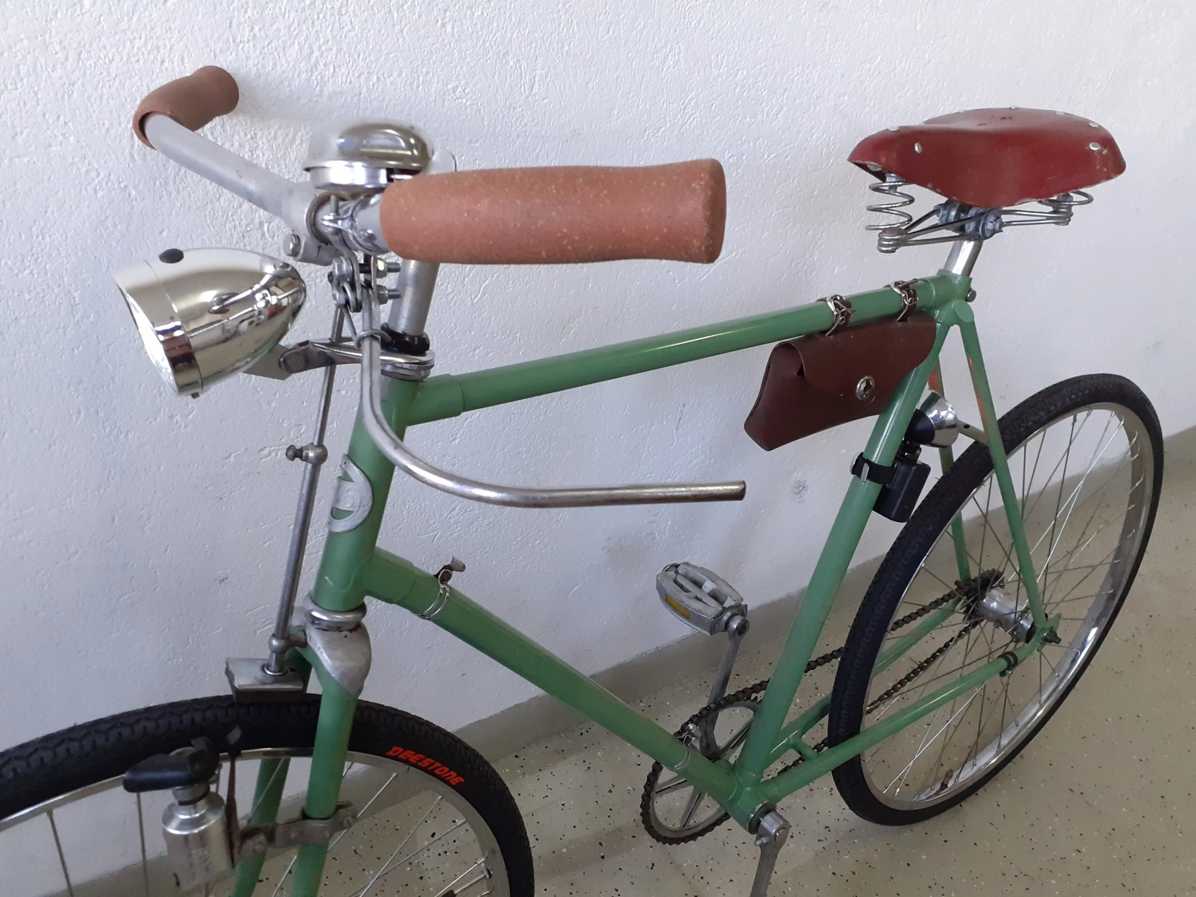 1. Bicicleta retro