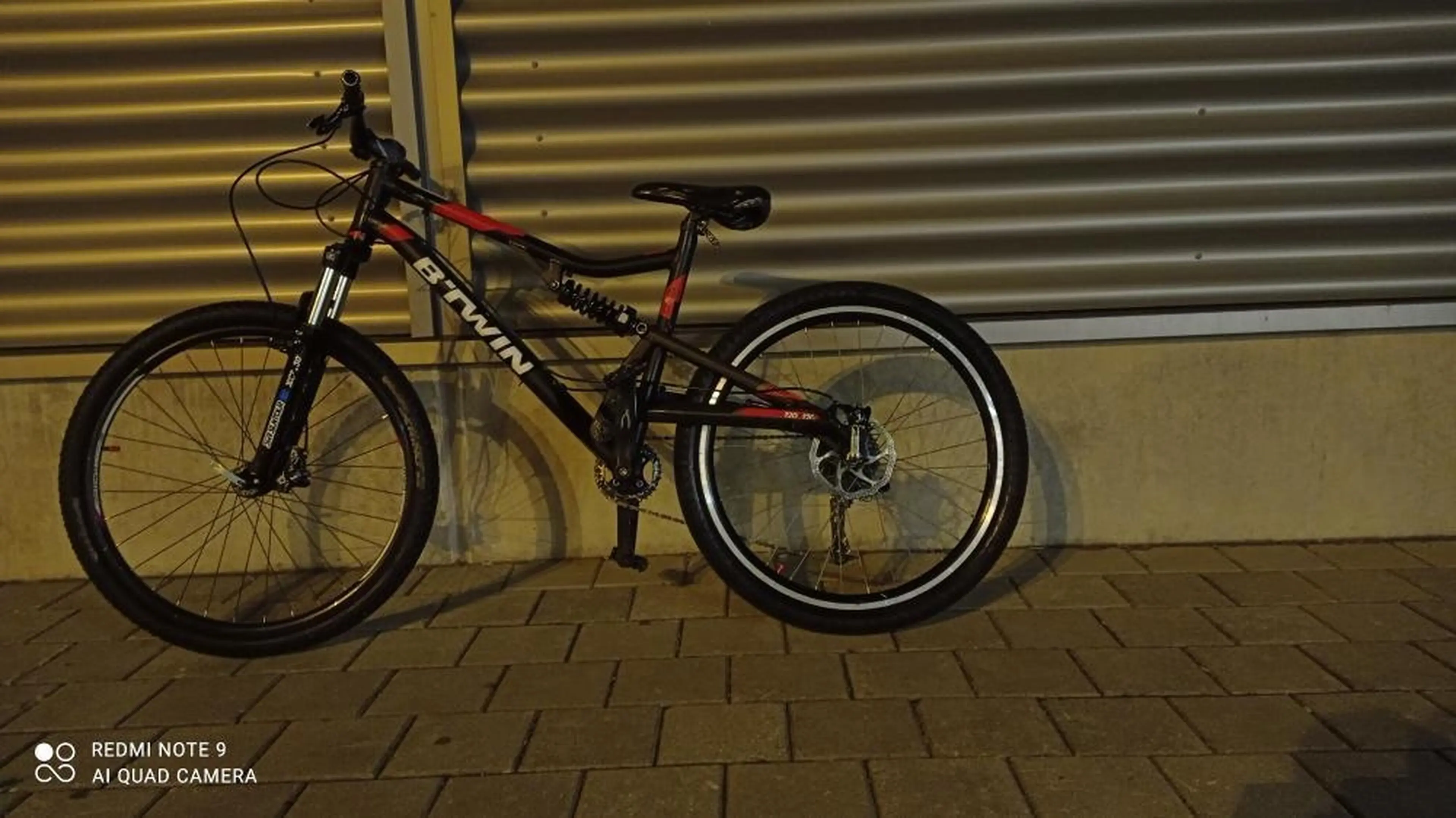 Image Vând bicicleta rockrider 520s Custom