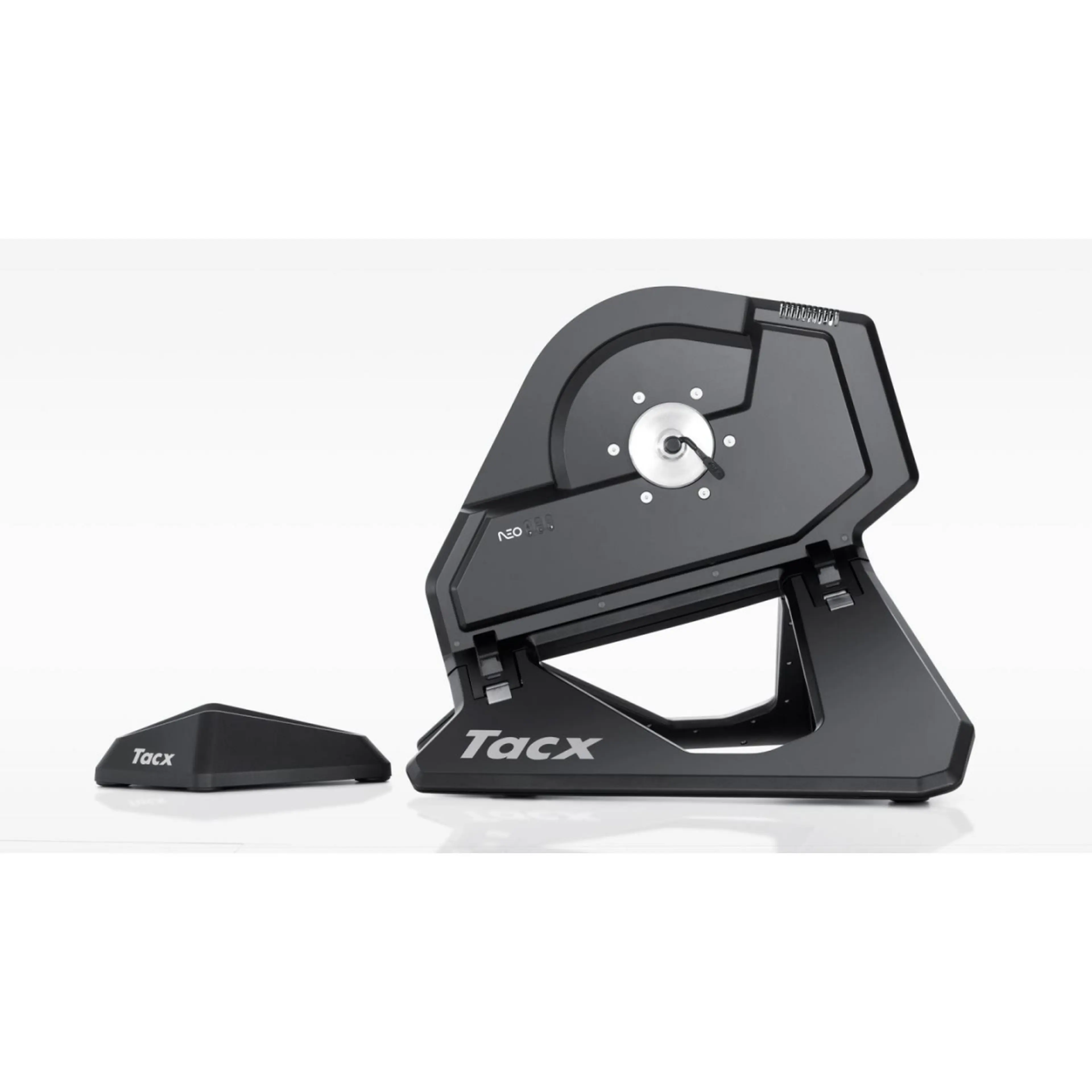 4. Home Trainer ciclism TACX NEO Smart Interactive Direct Drive T2800