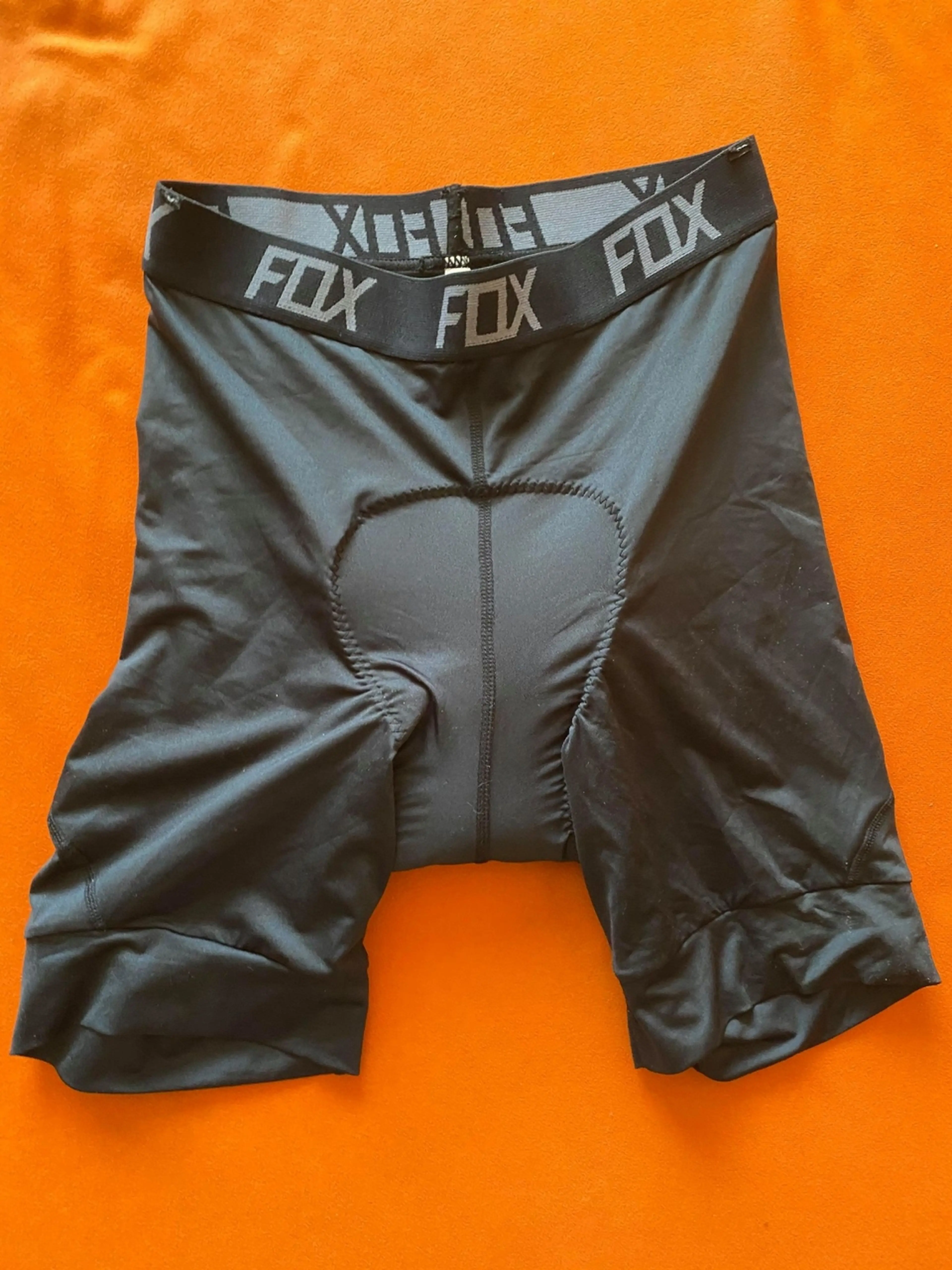 4. Vand pantaloni Fox Flexair Lite