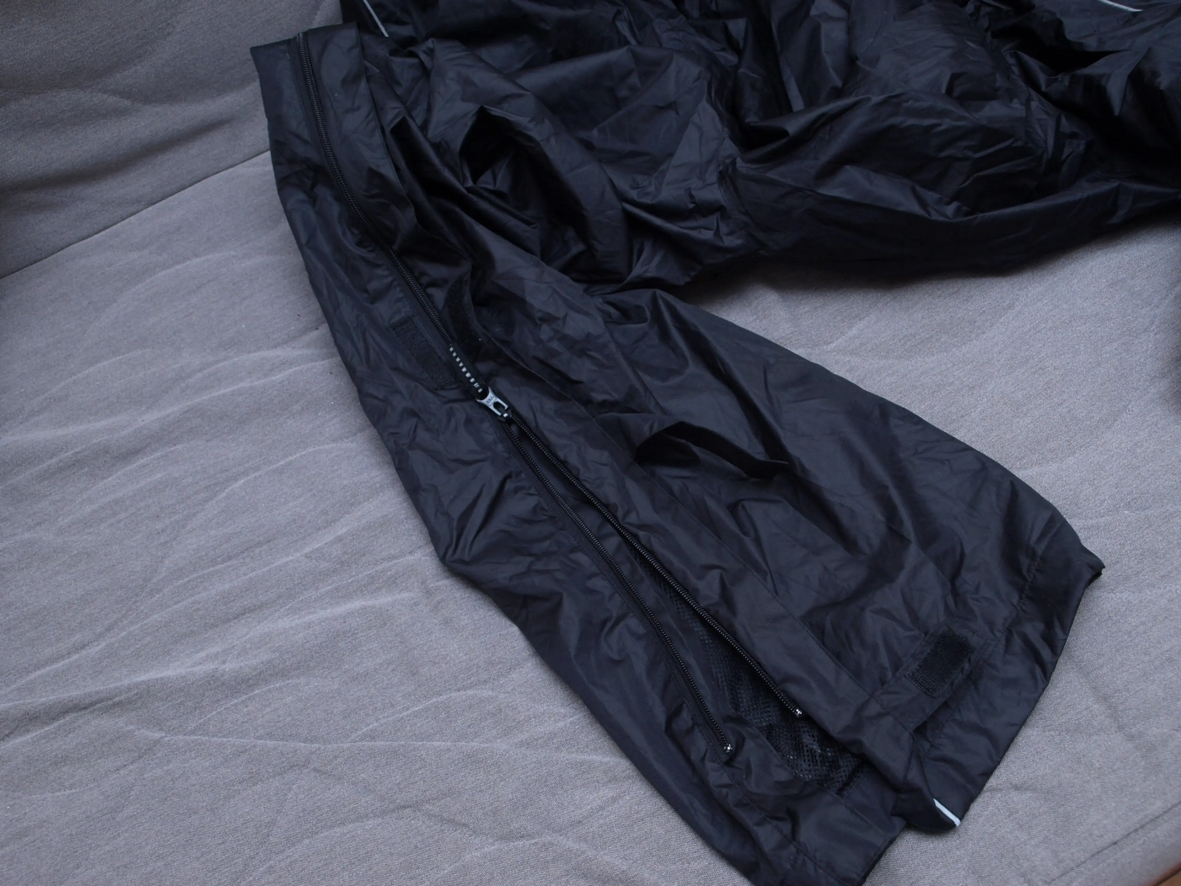 4. Pantaloni ploaie Crane XL