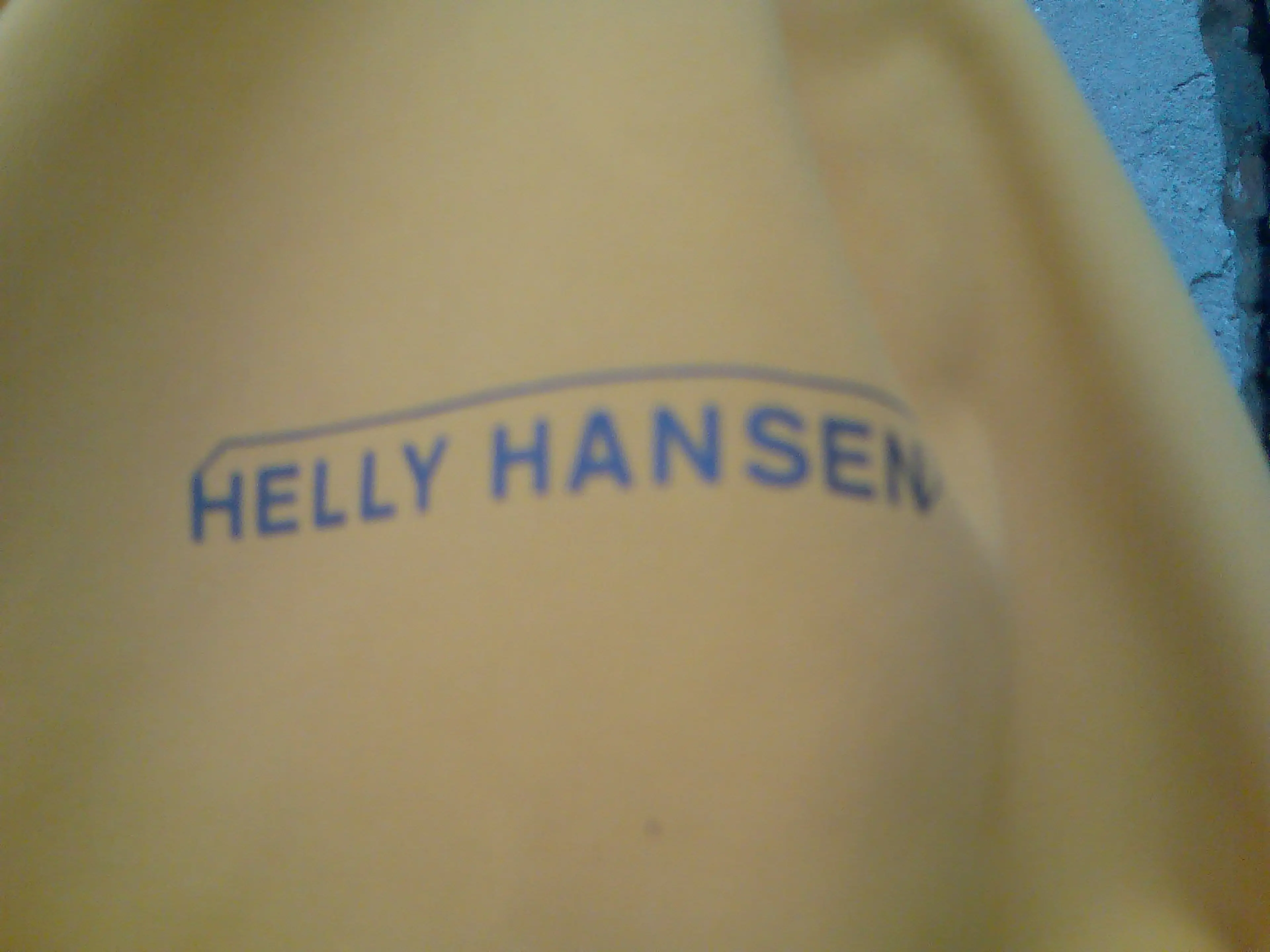 4. Jacheta Helly Tech Helly Hansen