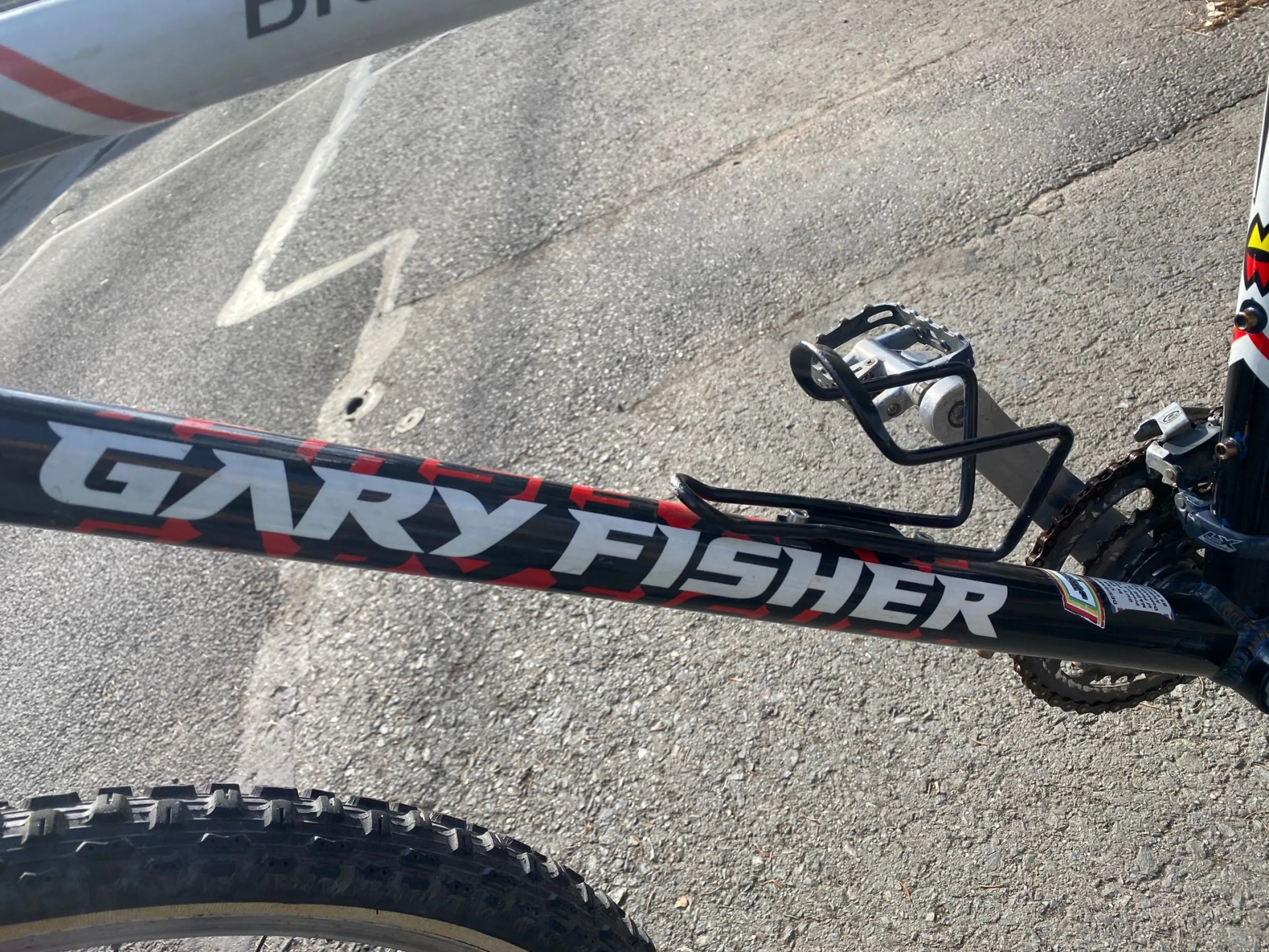 3. Mountain Bike Gary Fisher Big Sur Hardtail