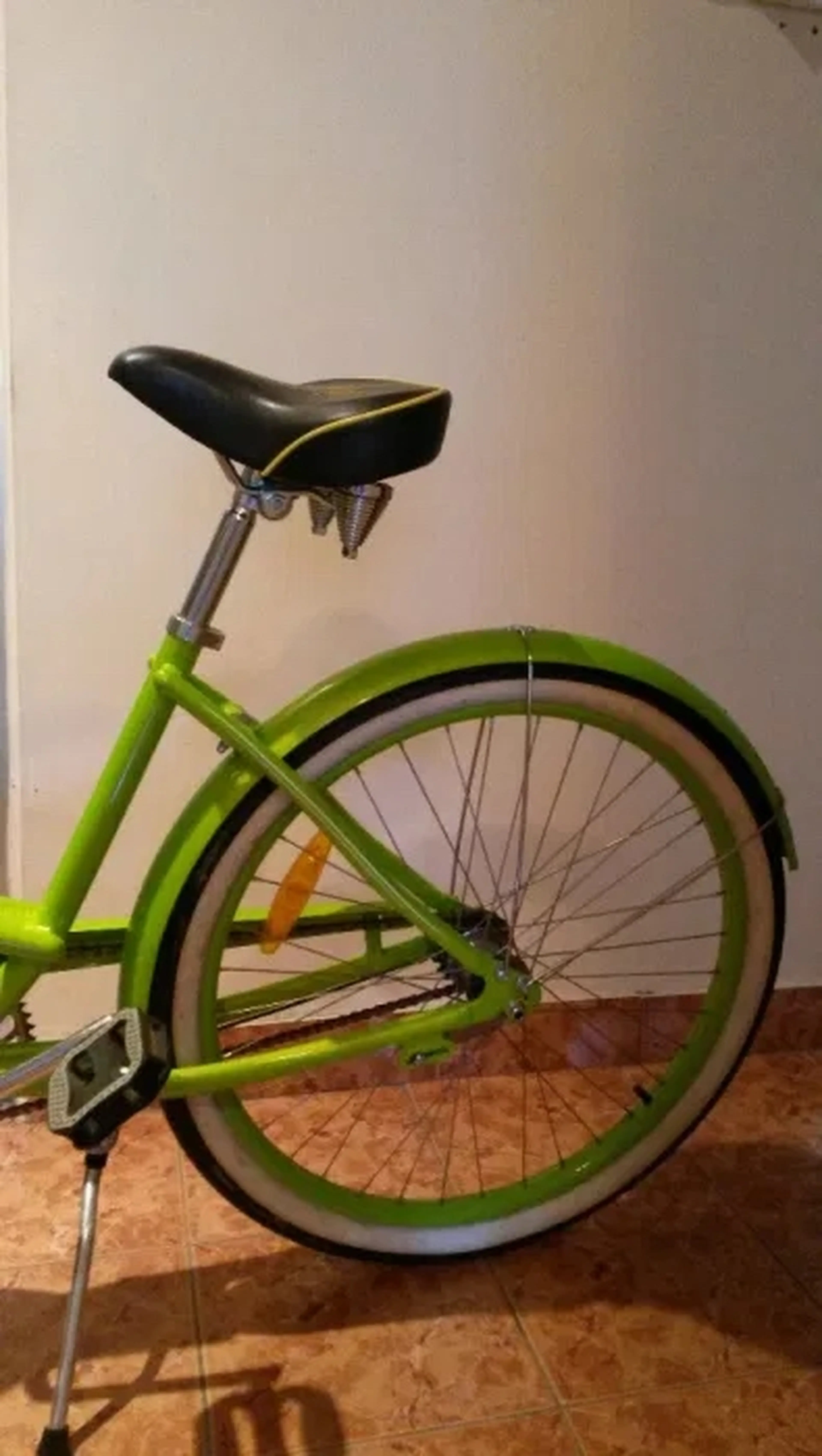 6. Vand bicicleta verde