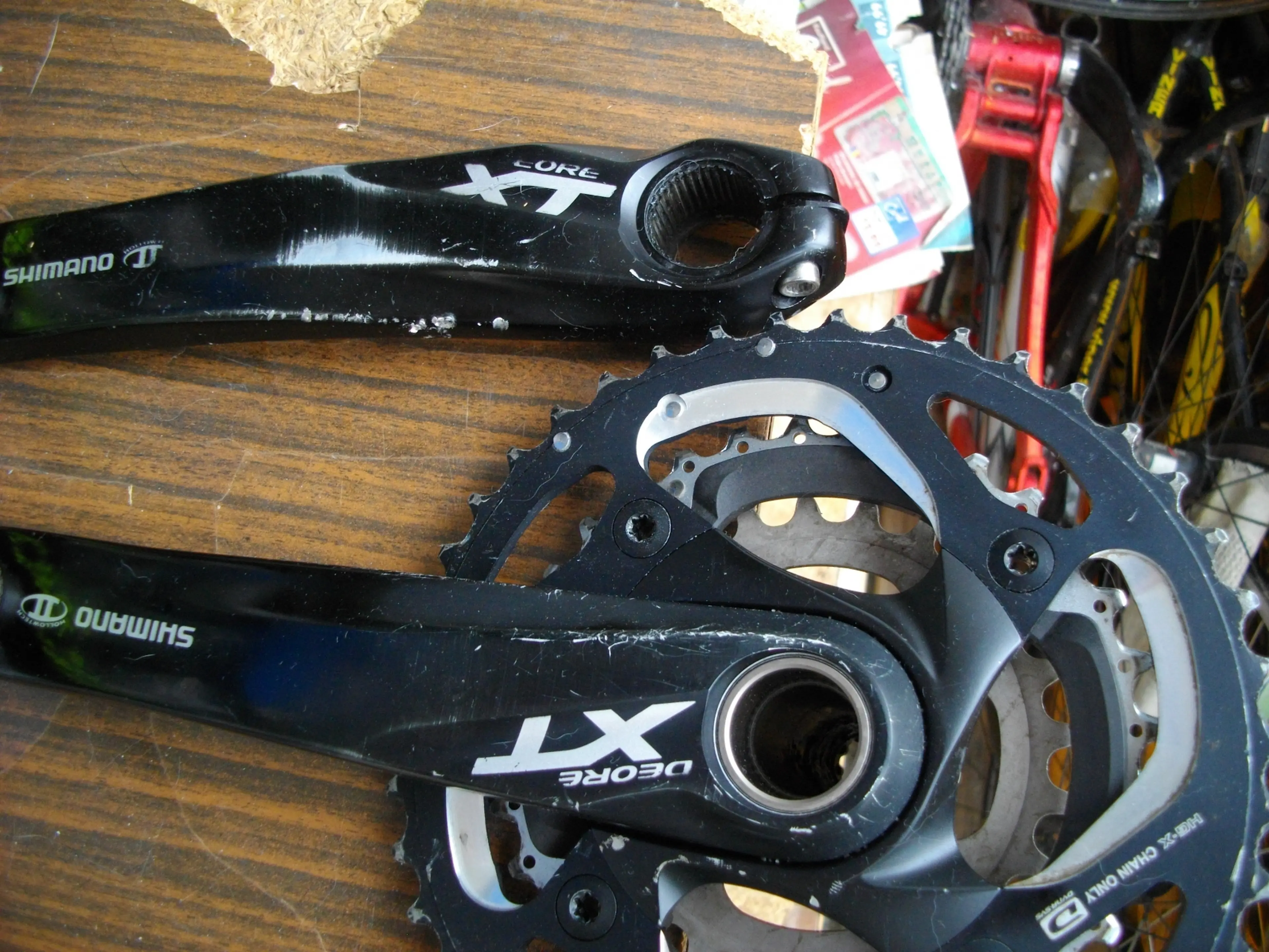9. Shimano xt m780 + pedale Sixpack