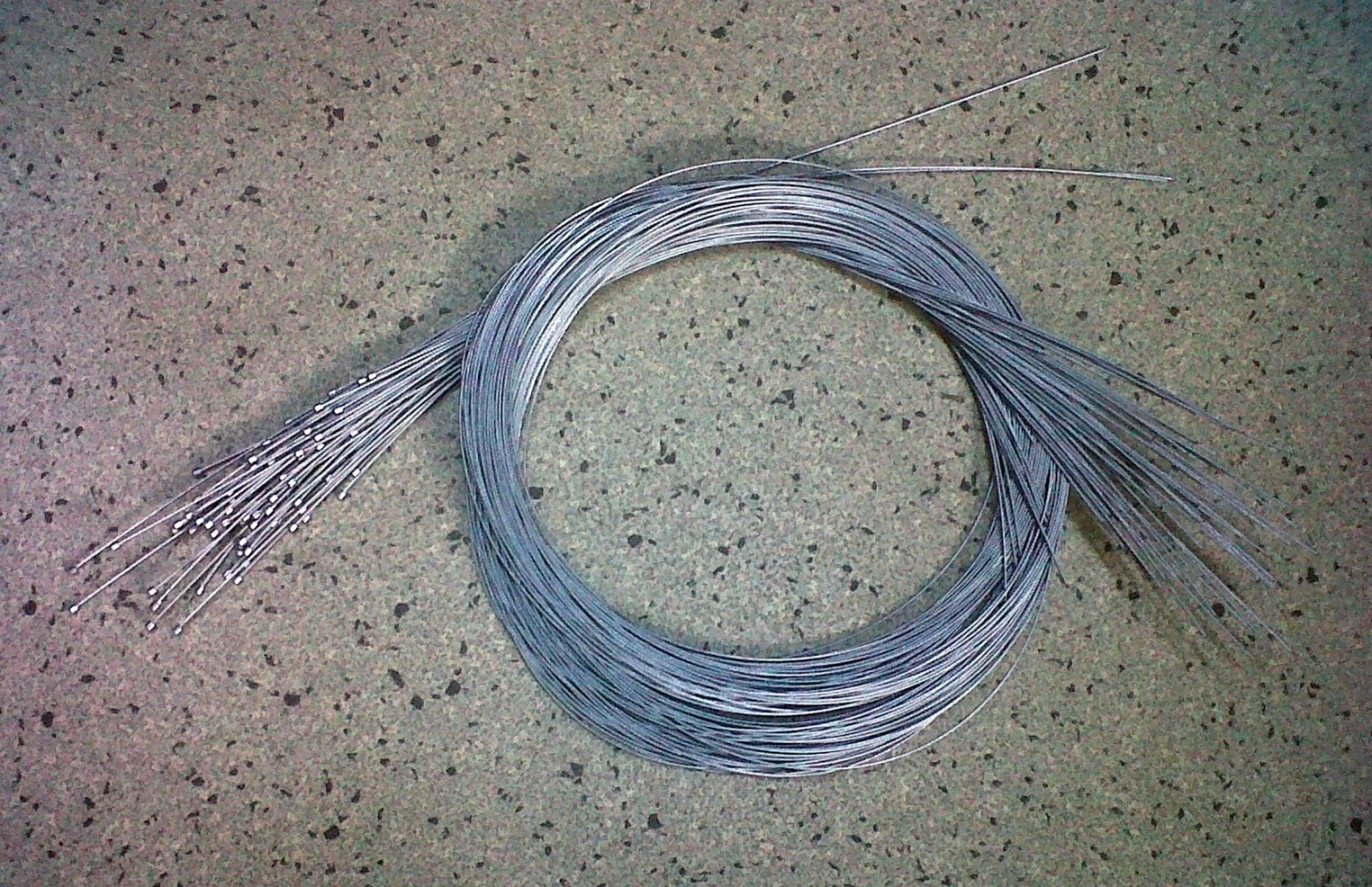 1. Shimano cablu schimbator