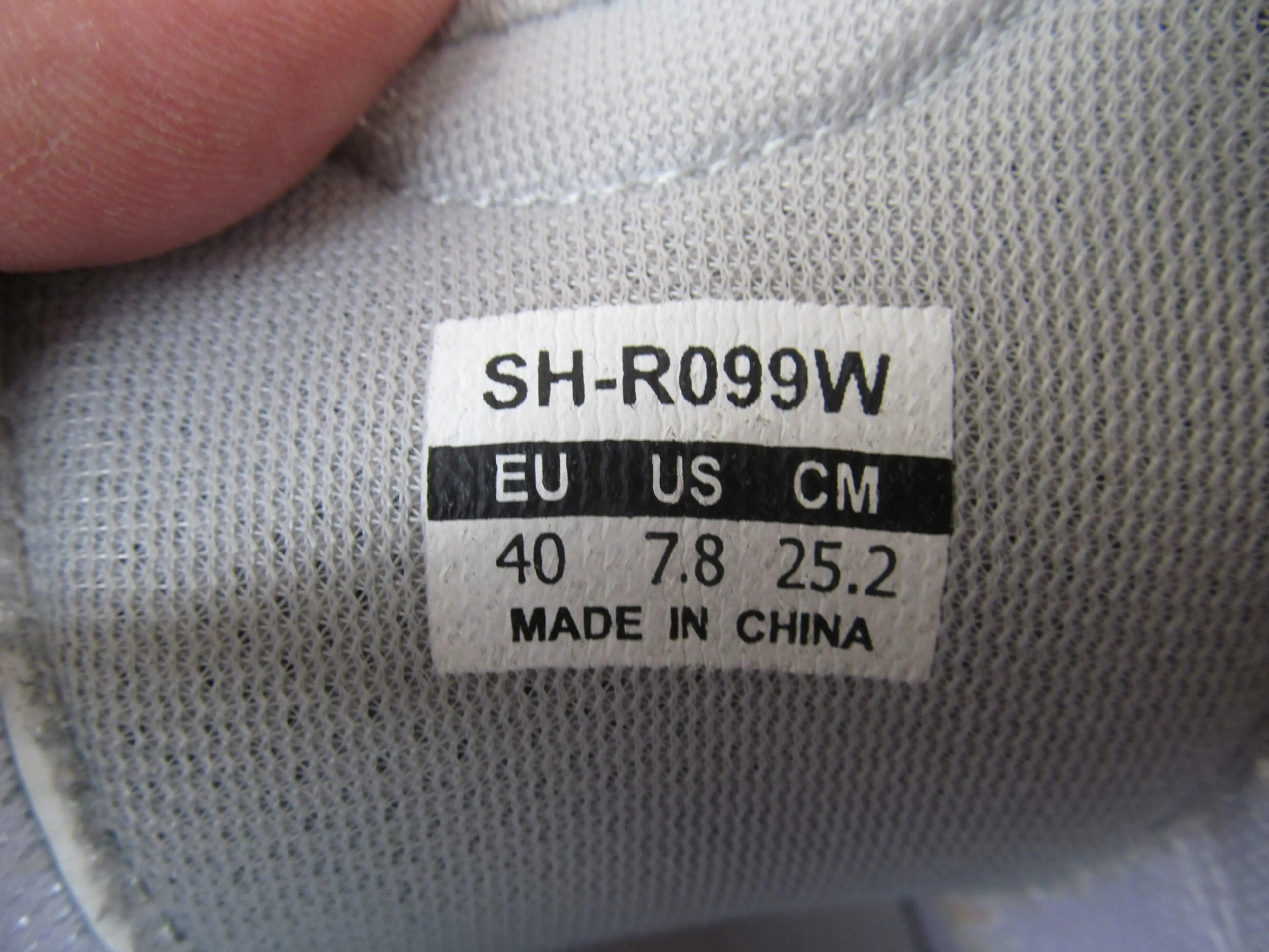 5. Pantofi Shimano SH-R099W nr 40, 25.2 cm