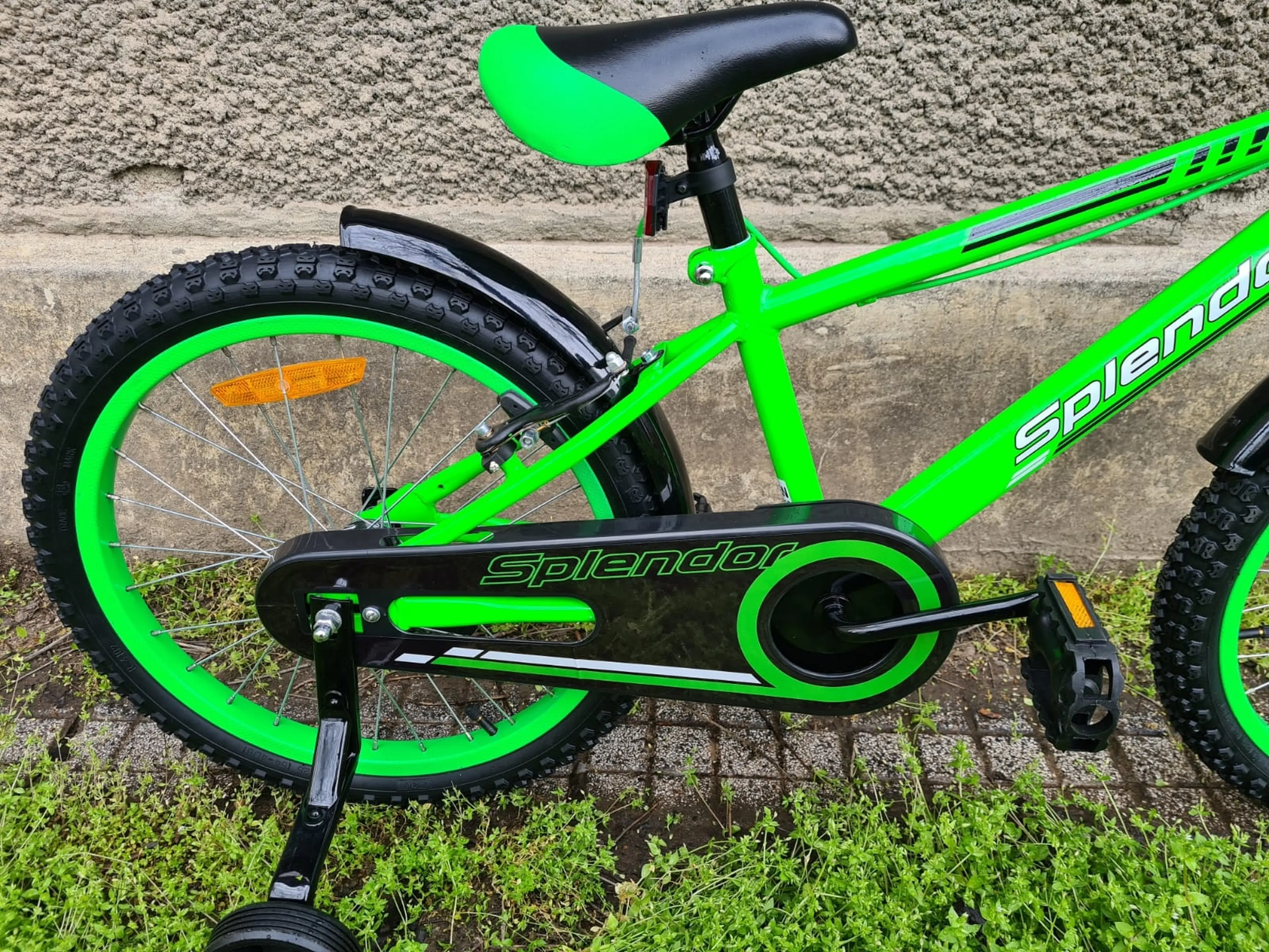 3. Bicicleta Splendor 20 inch pentru copii
