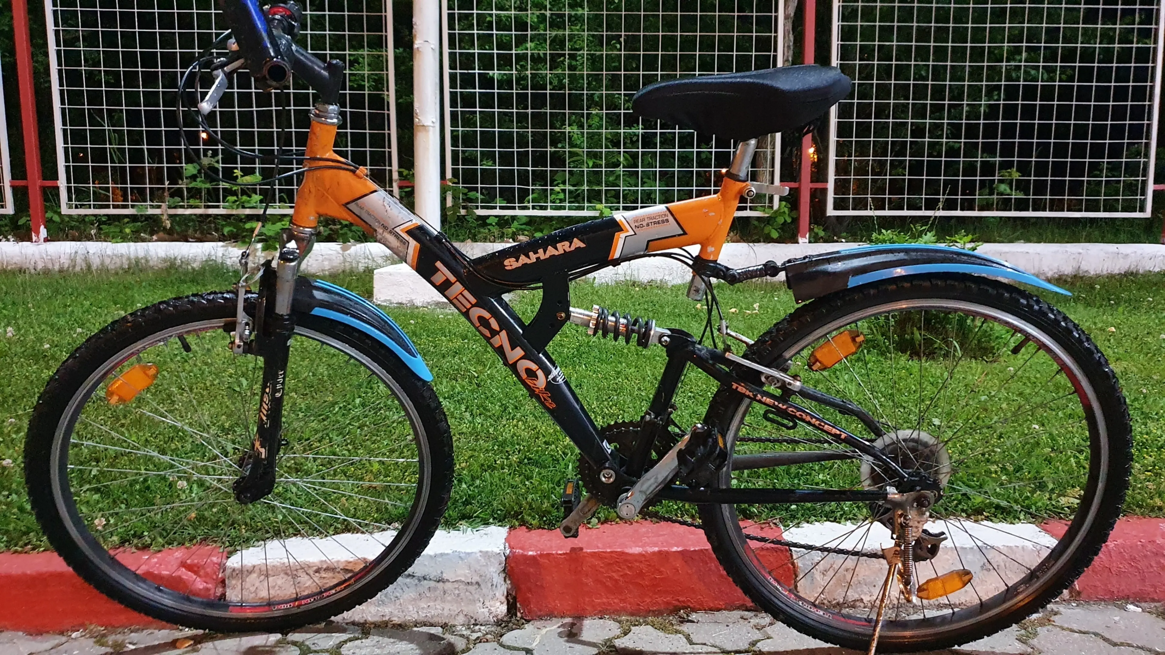 1. Bicicleta mountain-bike MTB Sahara Tecno TBK 26" Shimano 21 viteze 3x7