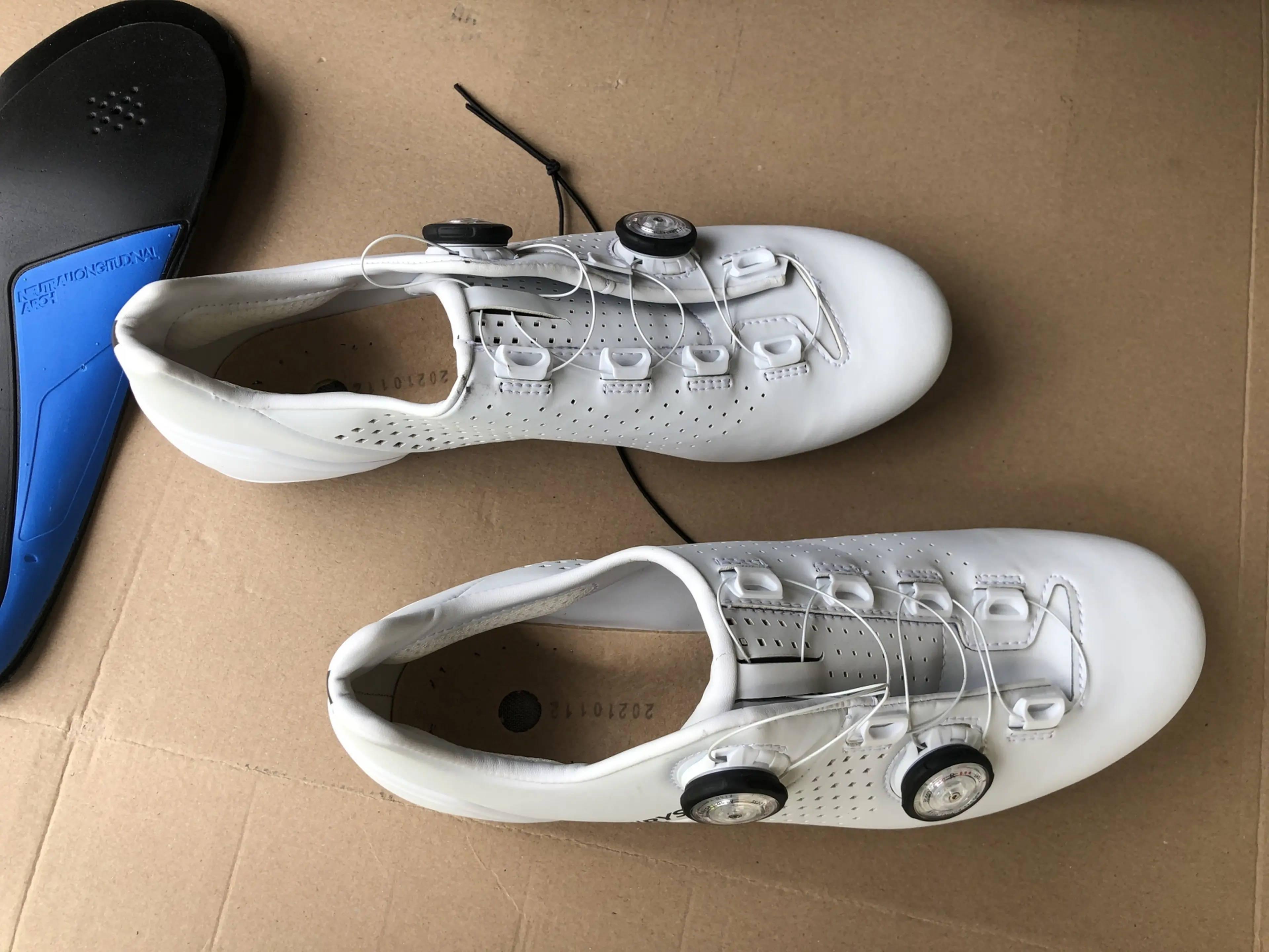 3. Pantofi Van Rysel RR 900 alb ,44