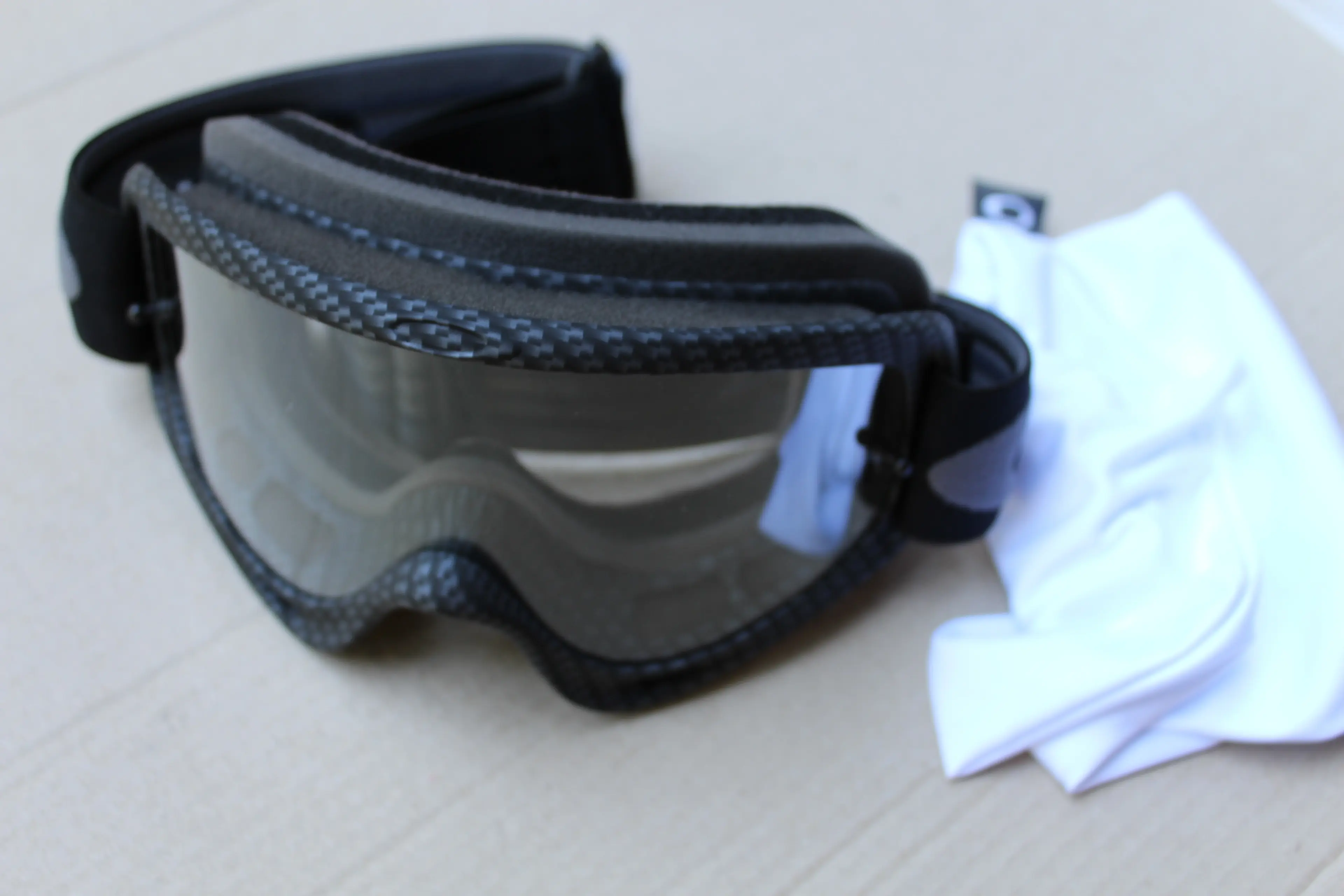 1. Oakley O-FRAME MX Carbon Black - Goggle