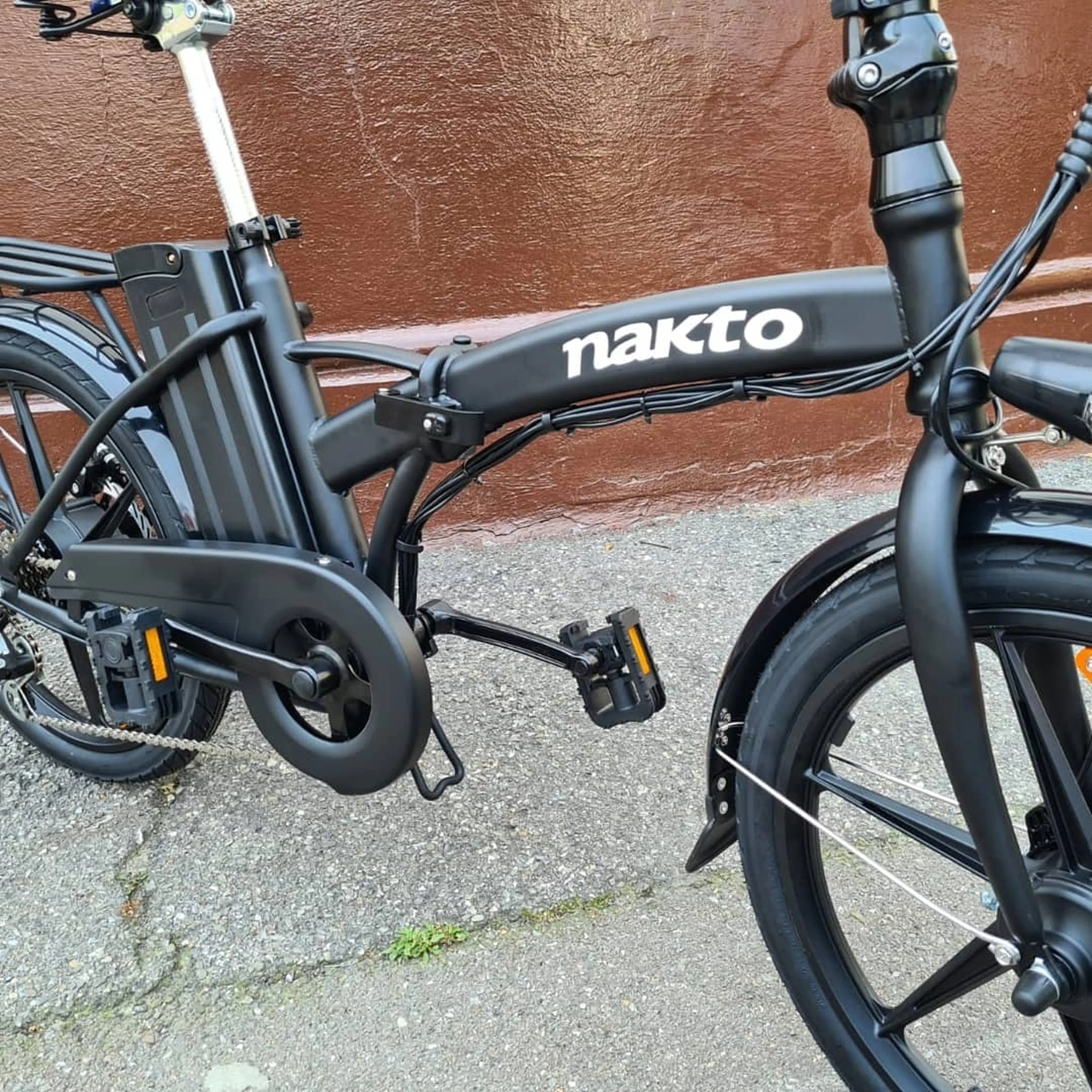 2. Bicicleta Pliabila Nakto Electrica / roti magneziu 20"/ motor 350 w