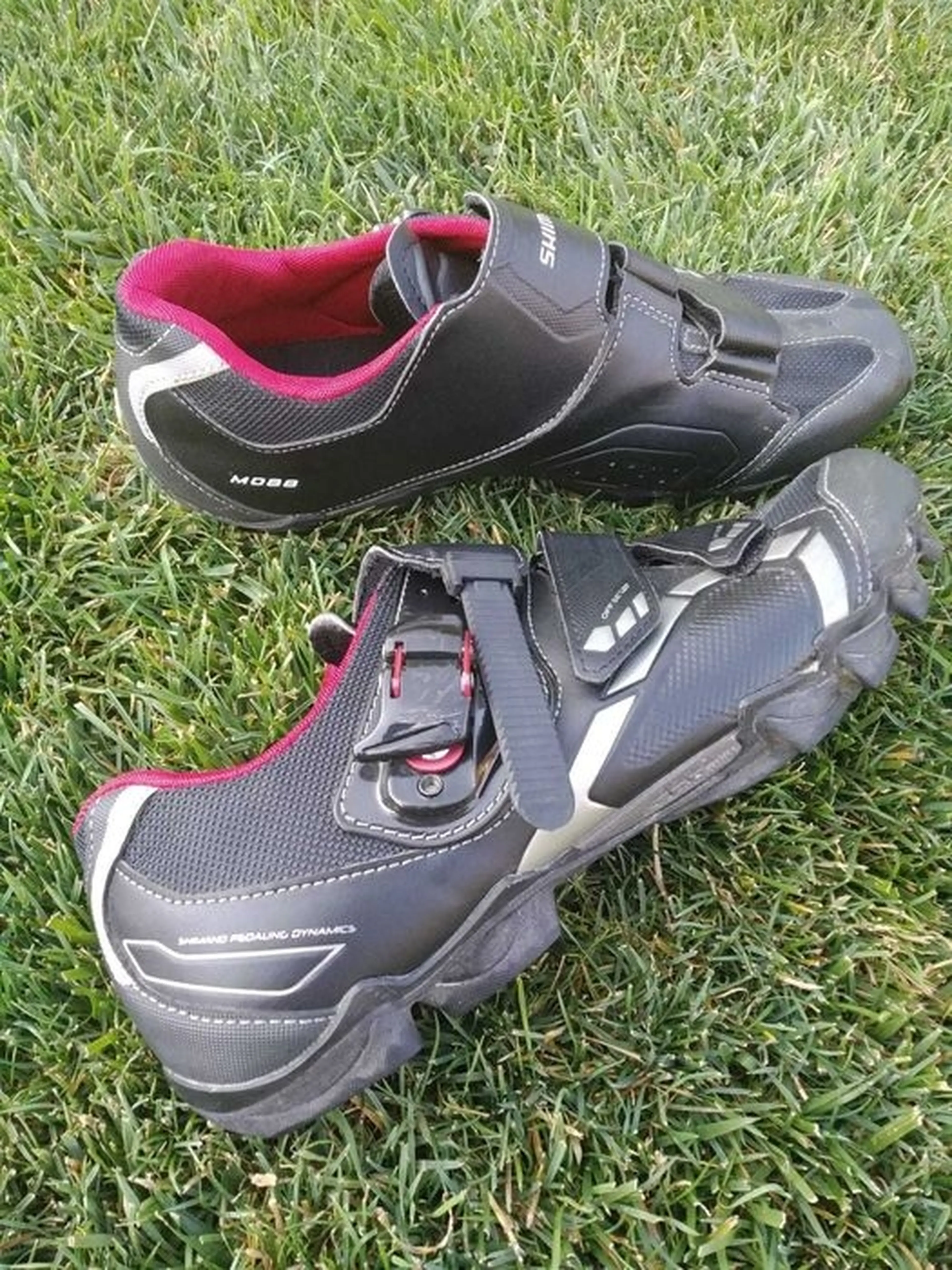 2. Vand pantofi Shimano MO88, pedale incluse