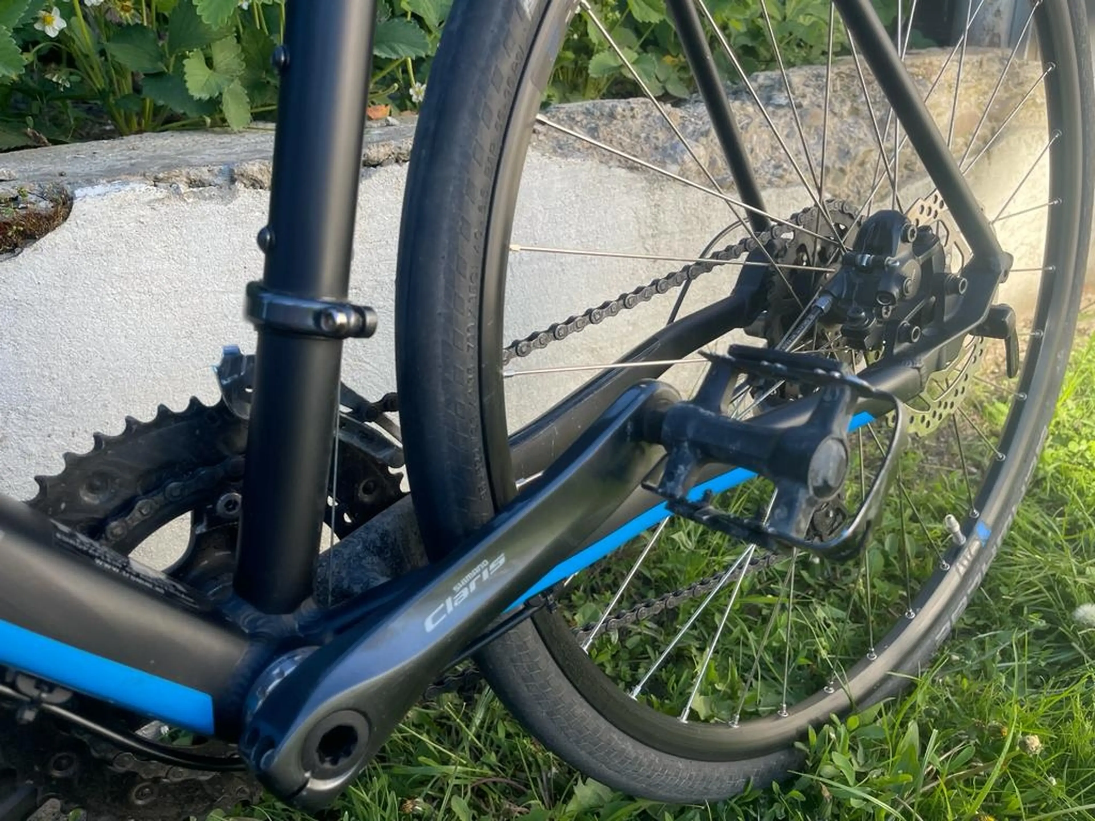 5. Bicicleta Cube SL Road 2019 Black´n´Blue road asfalt bike