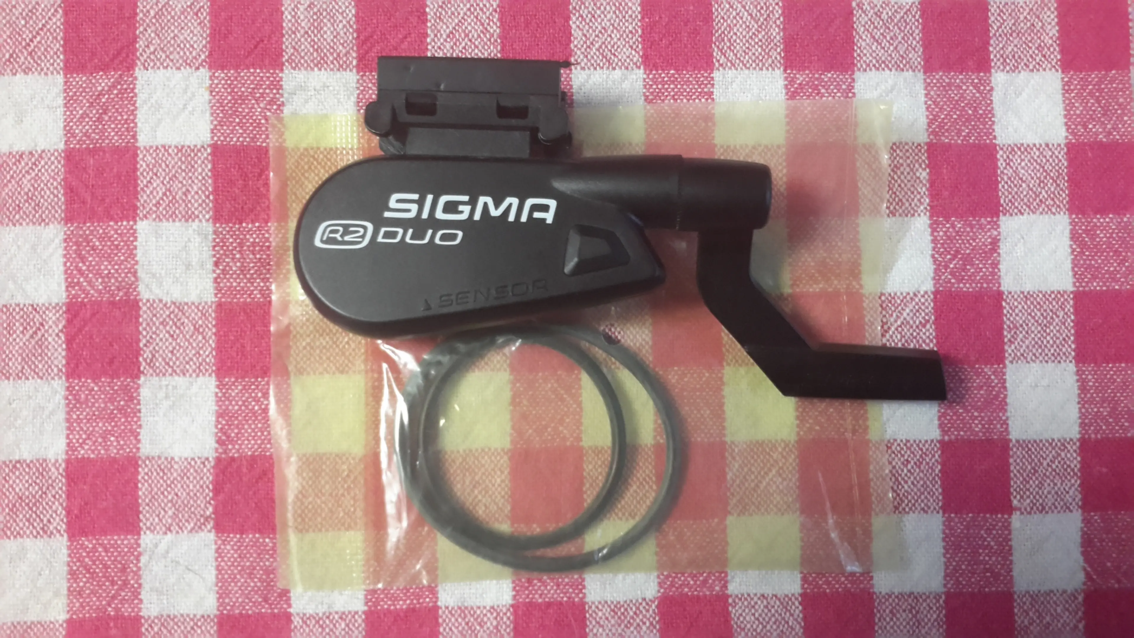 4. Sigma R2 Duo - Senzor Combo Viteza/Cadenta - ANT+ / Smart Bluetooth