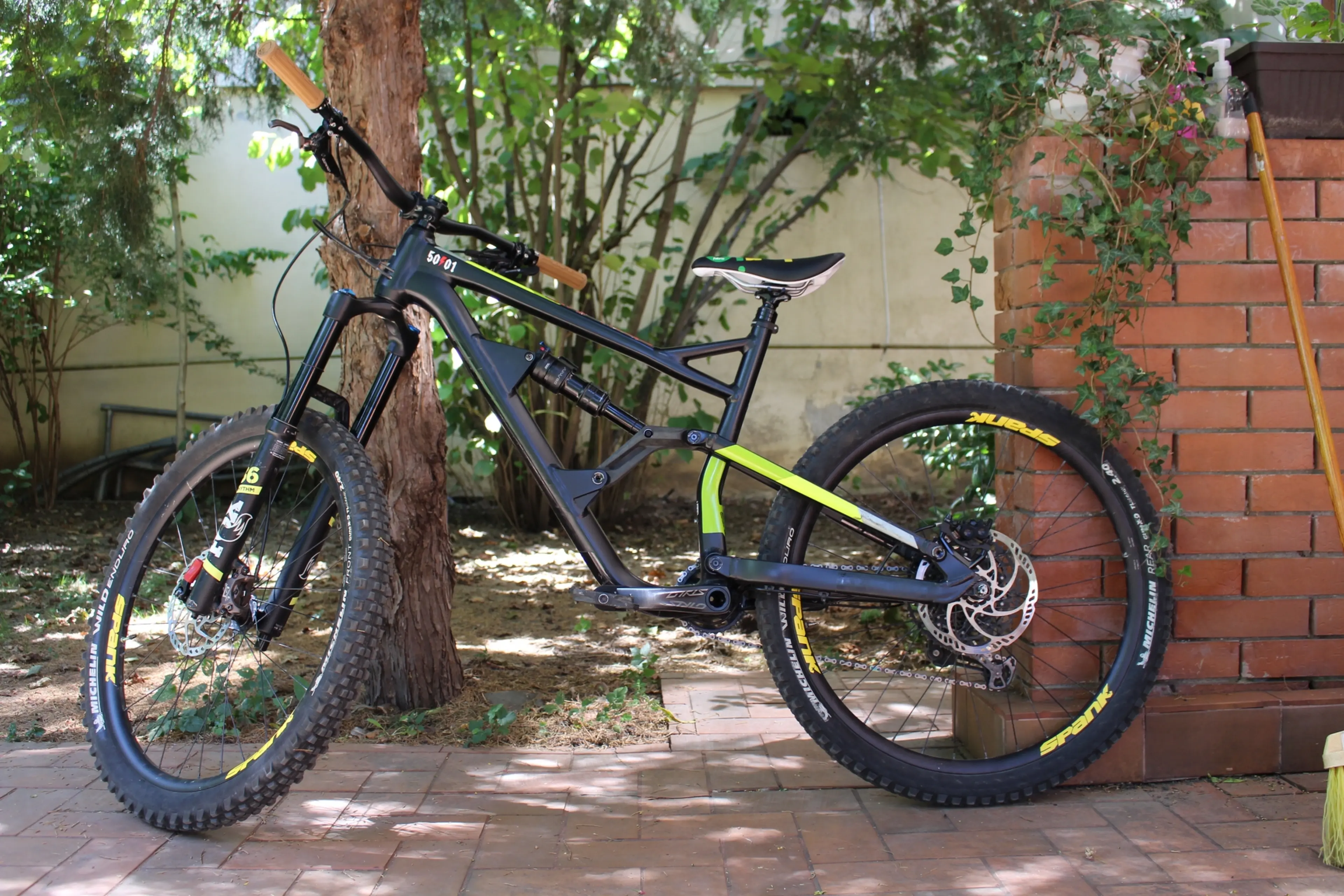 1. Cannondale Jekyll 27.5 L 2019