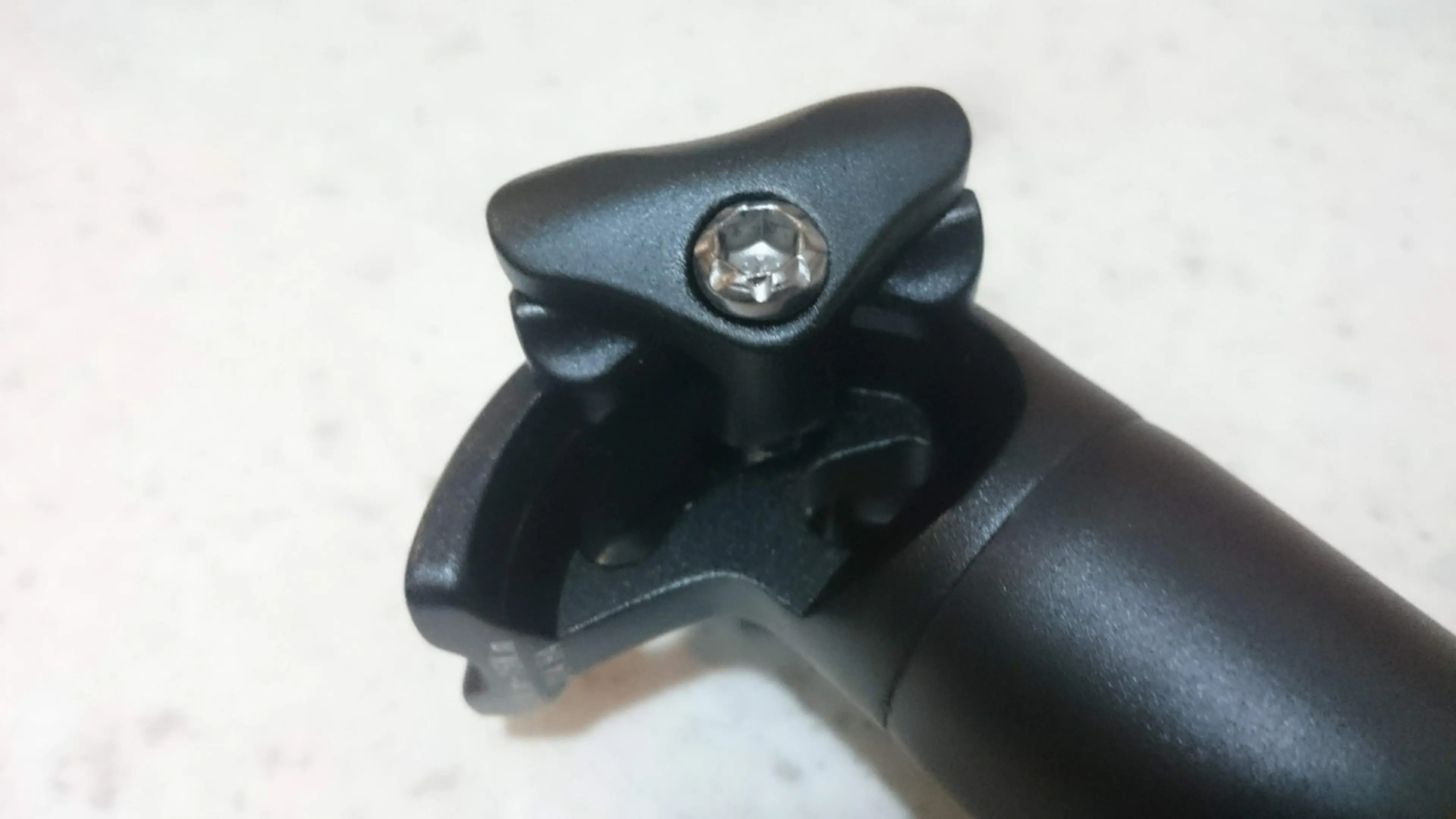 2. Clema prindere tije sa Specialized Alien Head clamp