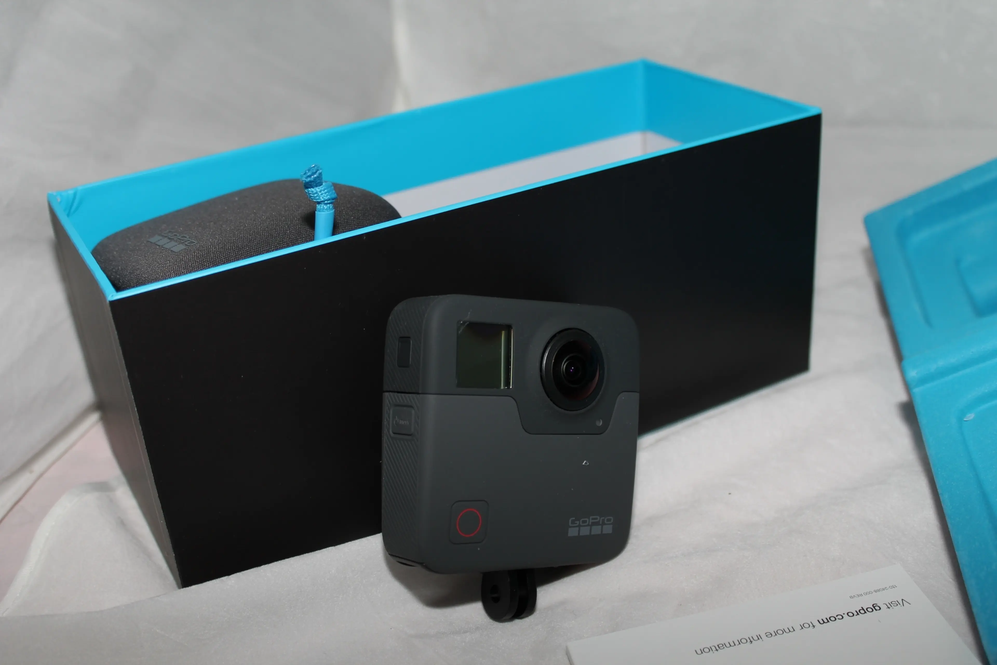 4. Camera action sport GoPro Fusion 360 noua