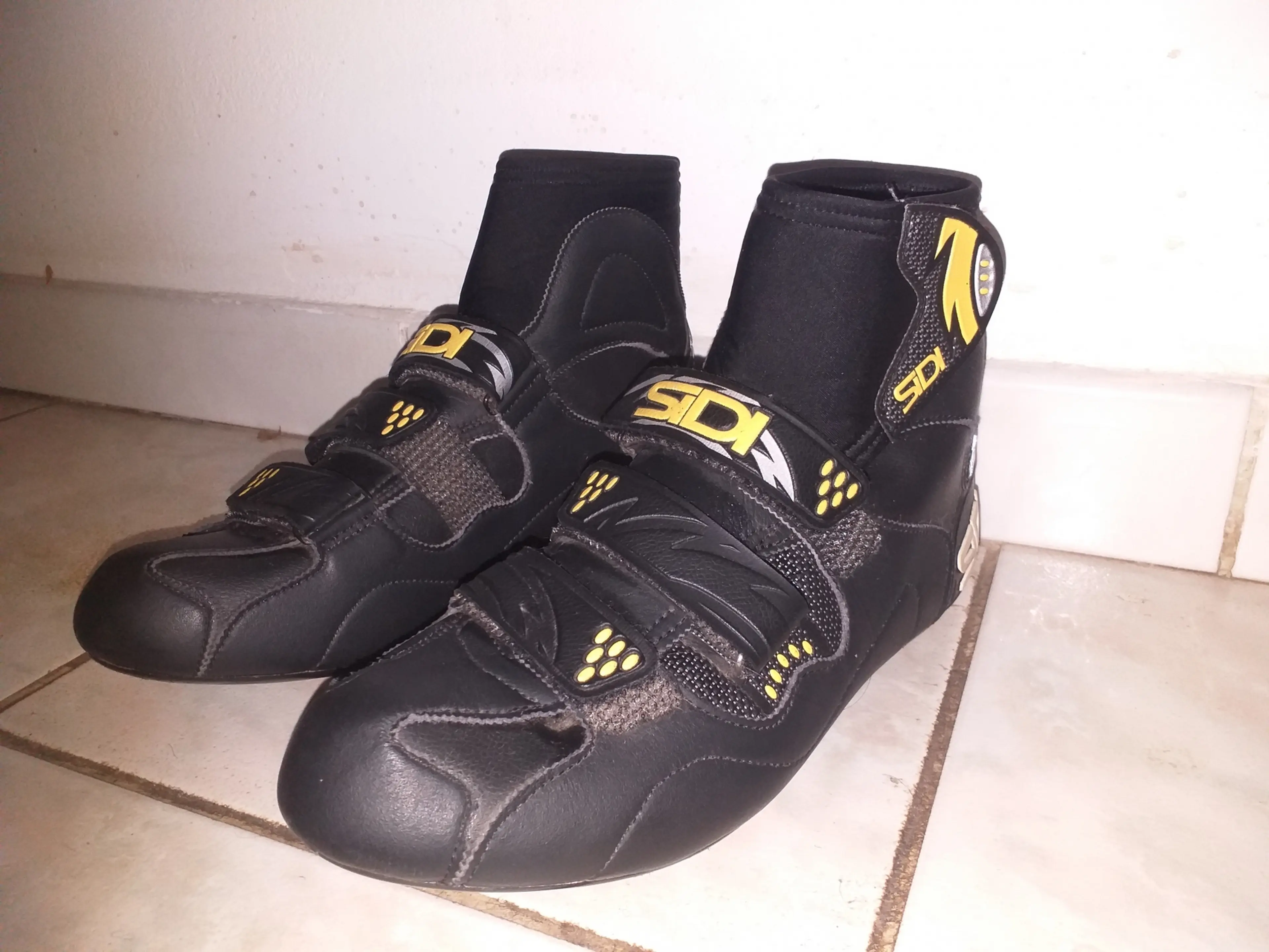1. Pantofi Sidi iarna 43 (mai degraba 42)