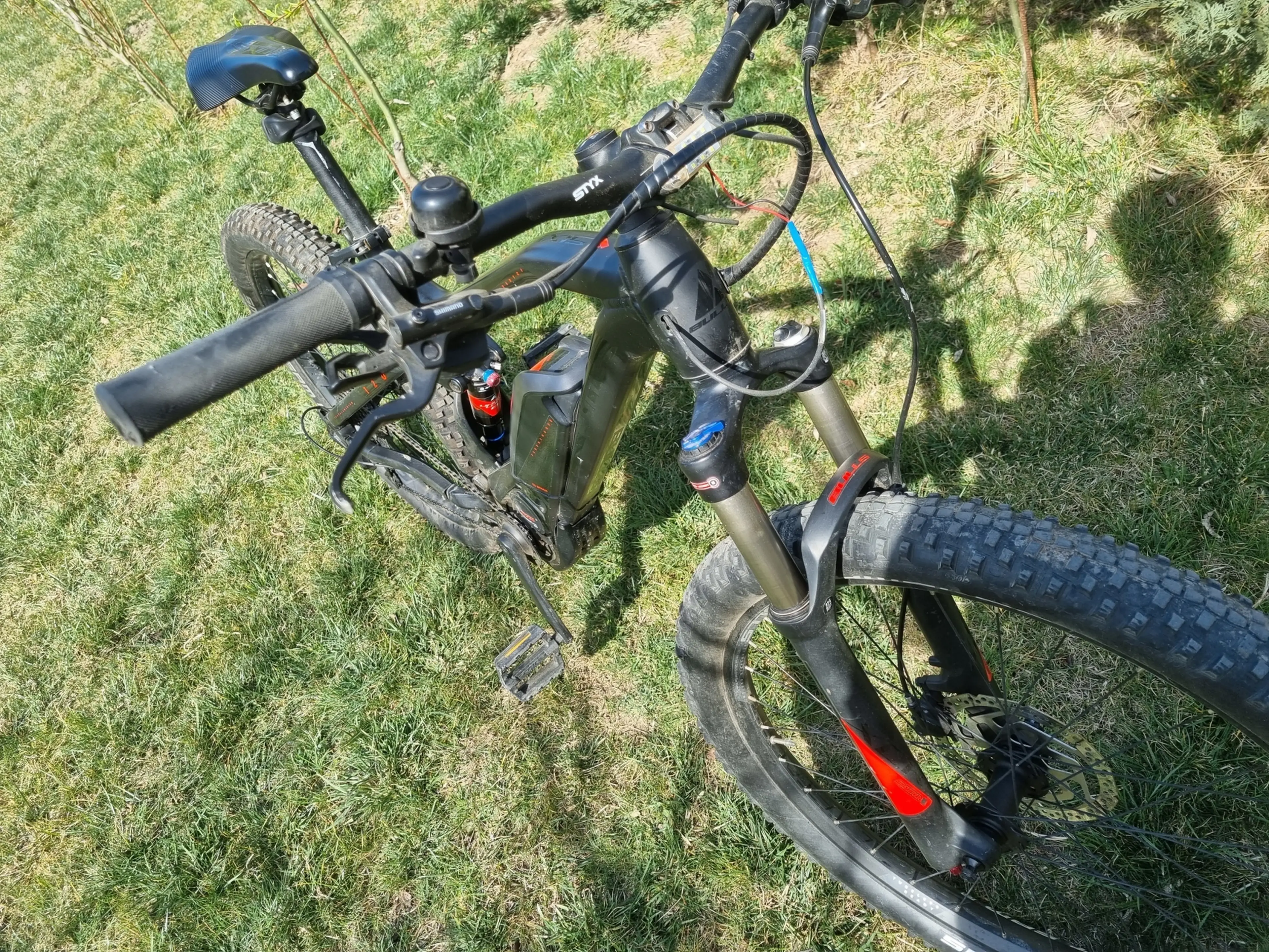 5. Bicicletă electrică Bulls E-MTB full suspension ( 27.5 , mărimea M )