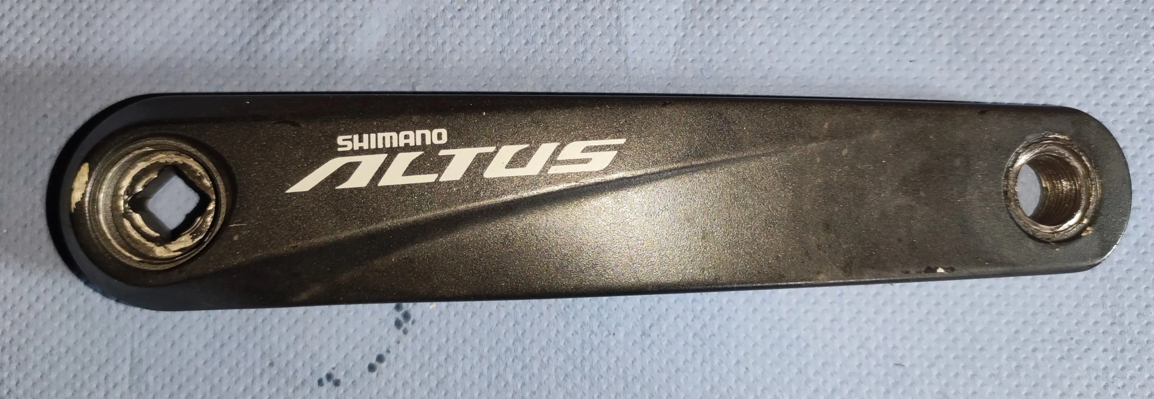 1. Brat Shimano Altus 170mm