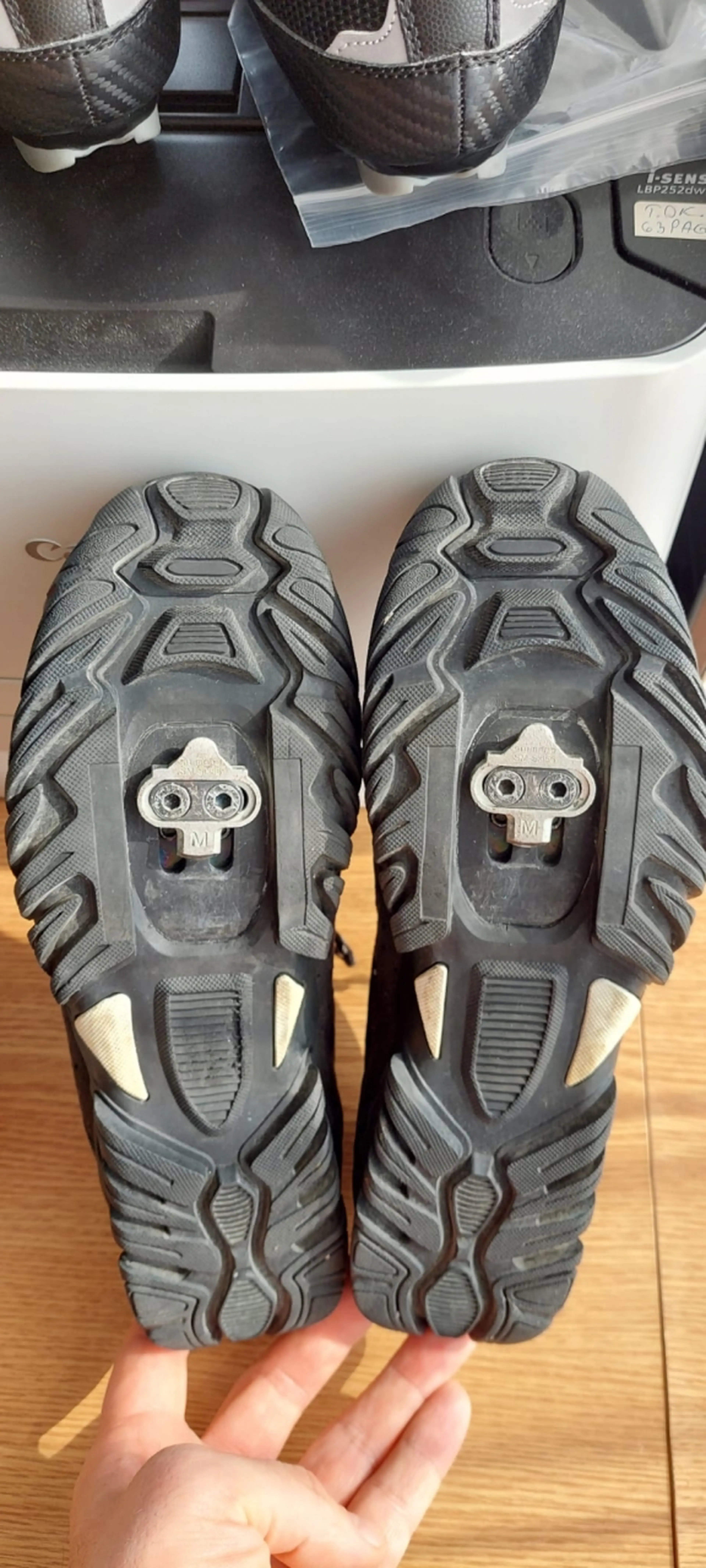 9. Papuci MTB Shimano SH-MT32 L