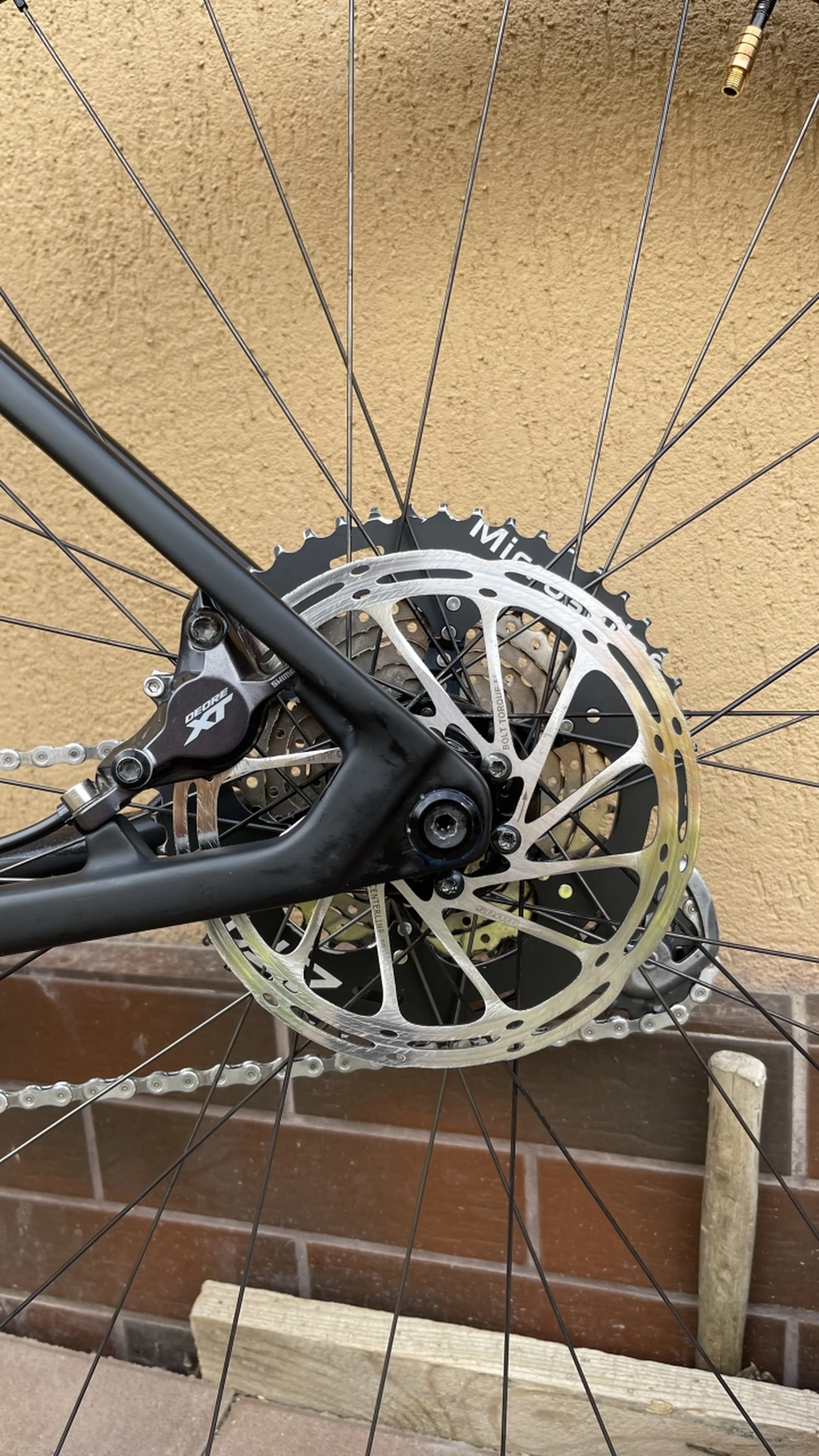 10. Bicicleta XC Custom 1x12 / Carbon / Fox / L /9.5kg